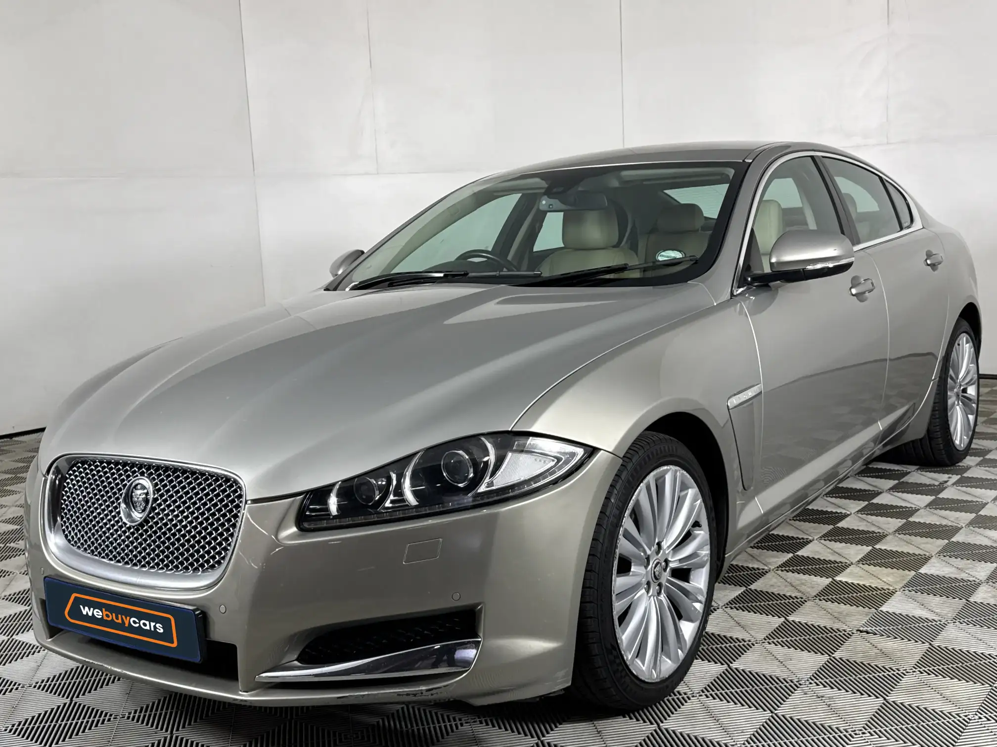 2013 Jaguar XF