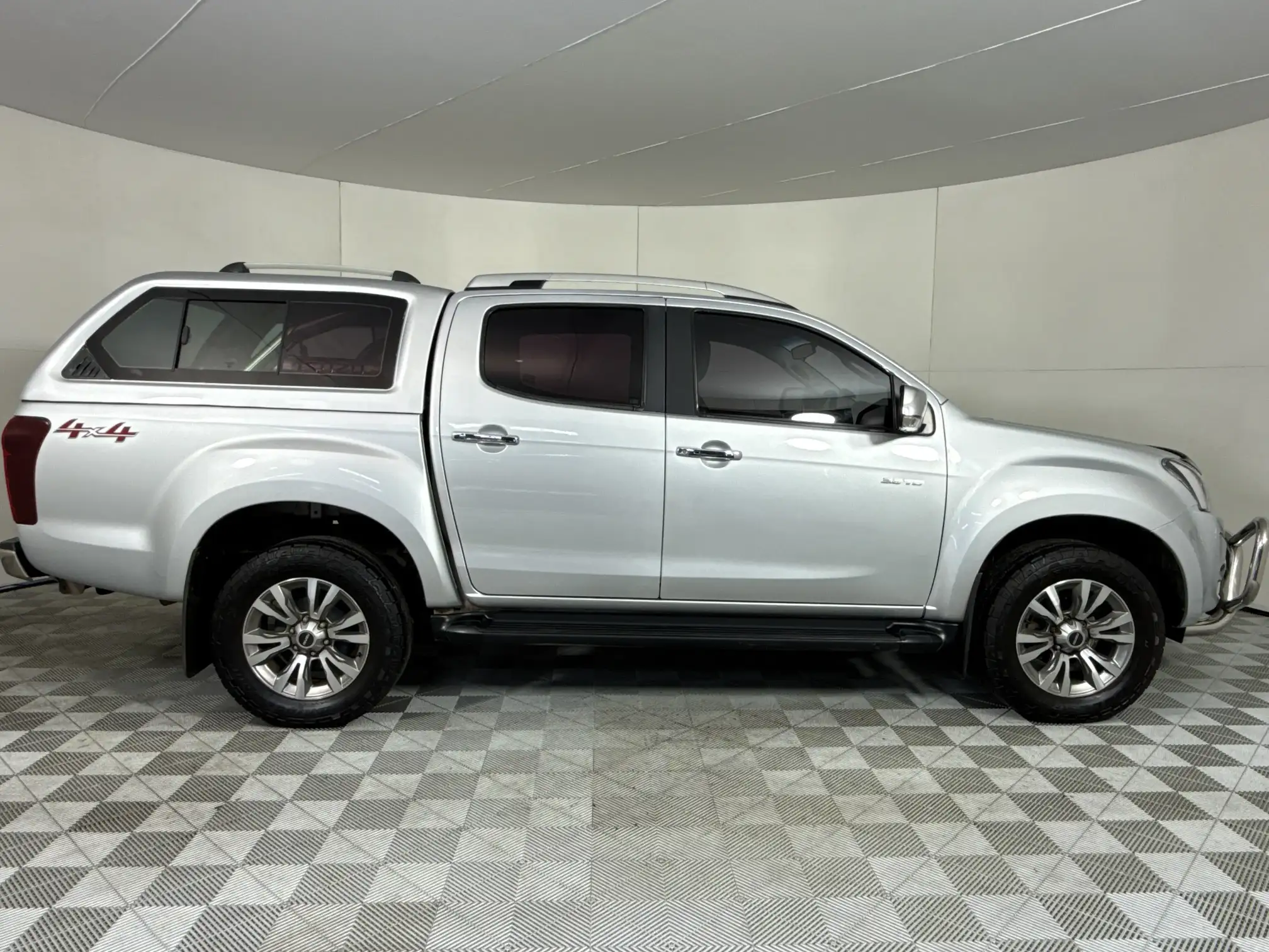 Isuzu D-MAX