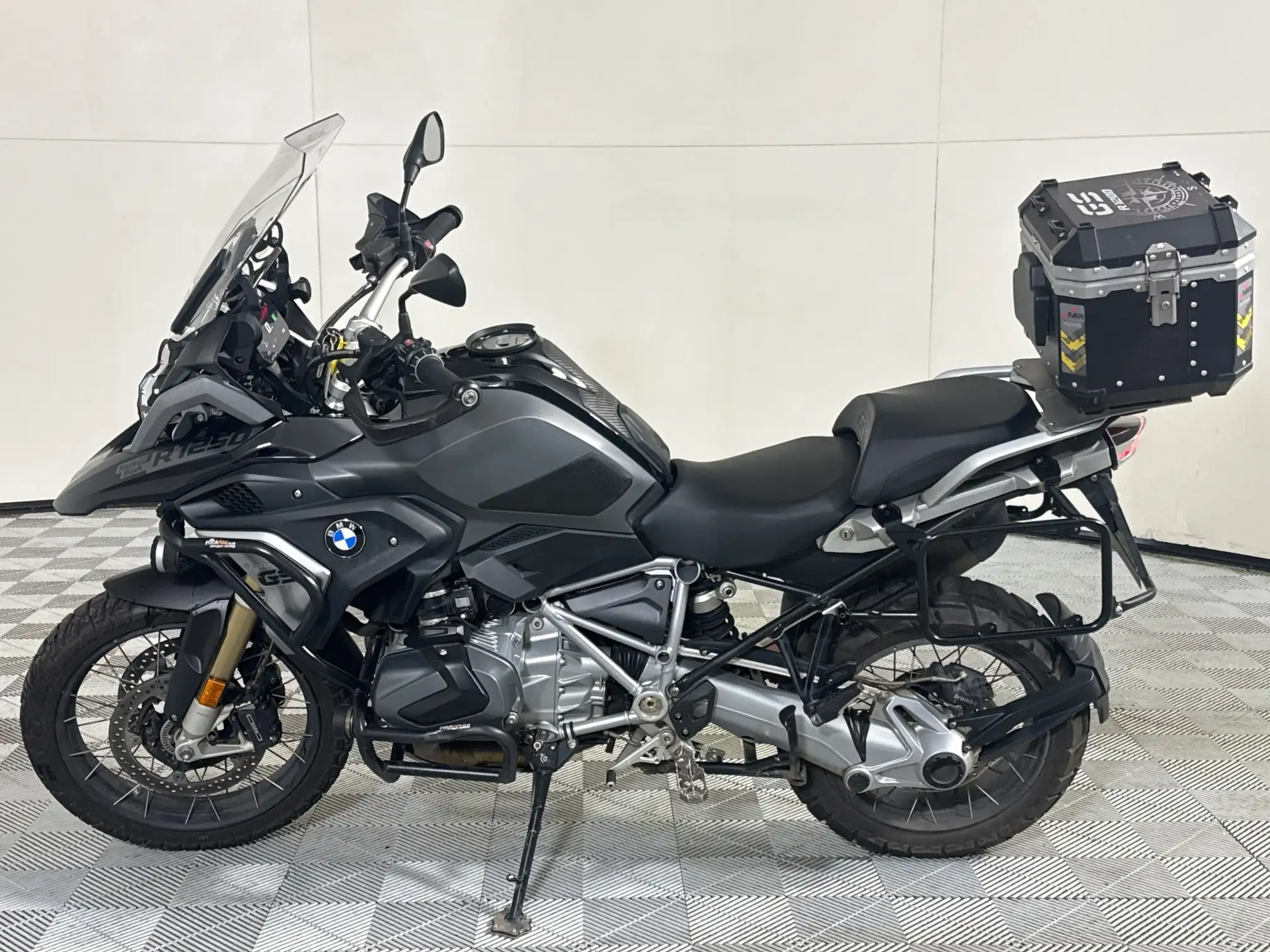 BMW R Series
