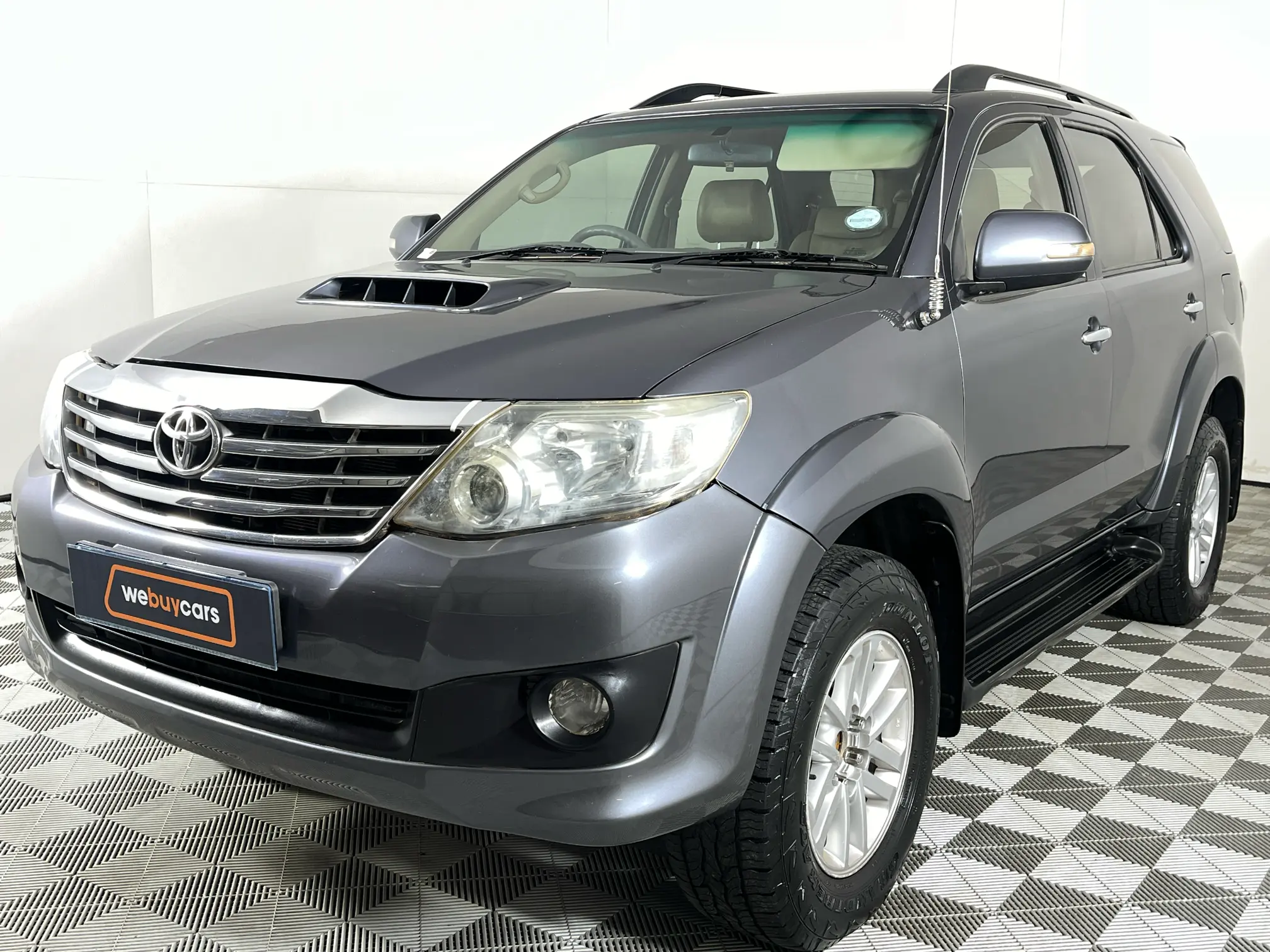 2013 Toyota Fortuner 2.5d-4d RB