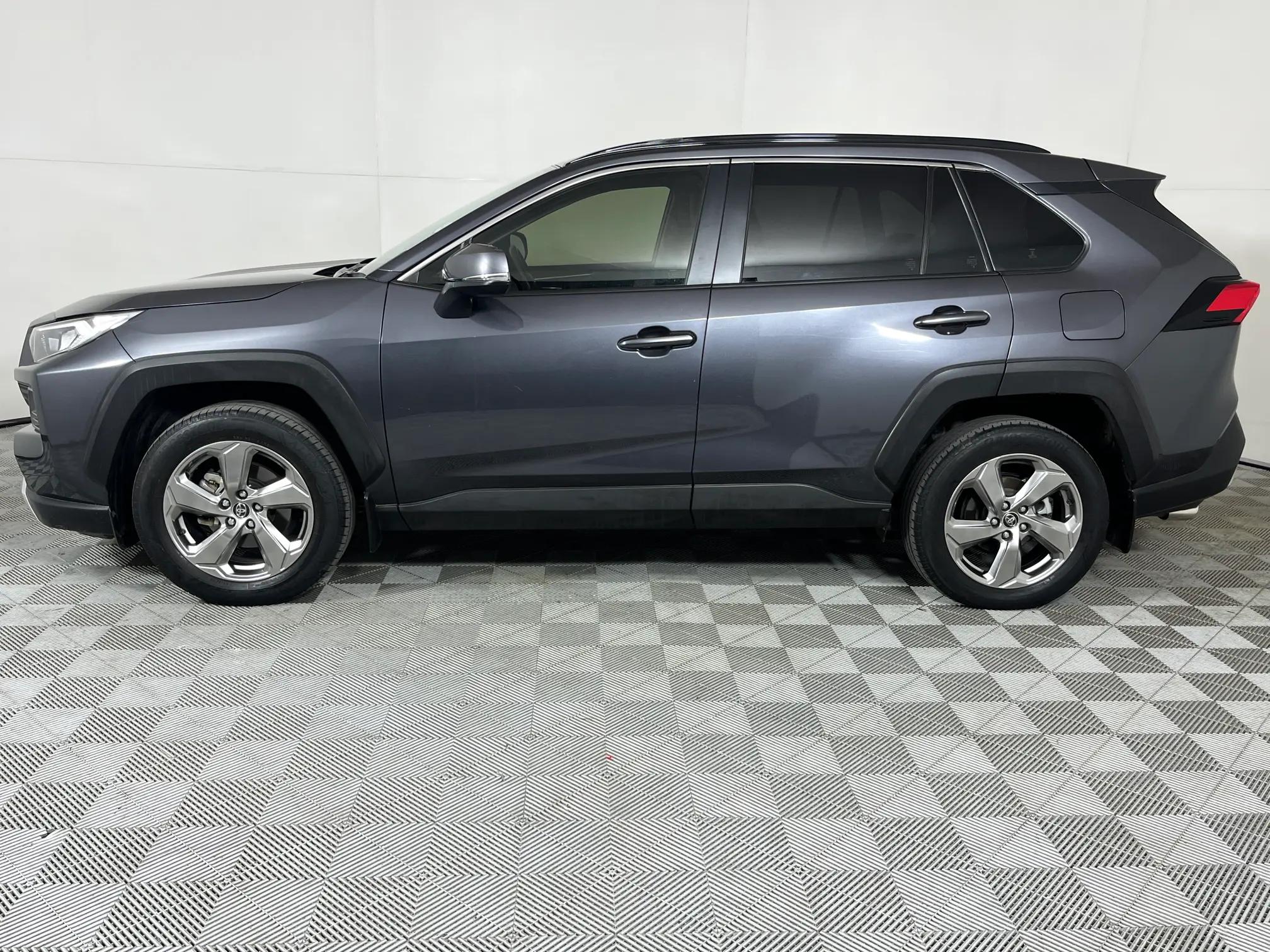 Toyota Rav4 2.0 GX-R CVT AWD (Mark IV) for sale - R 437 900 | Carfind.co.za