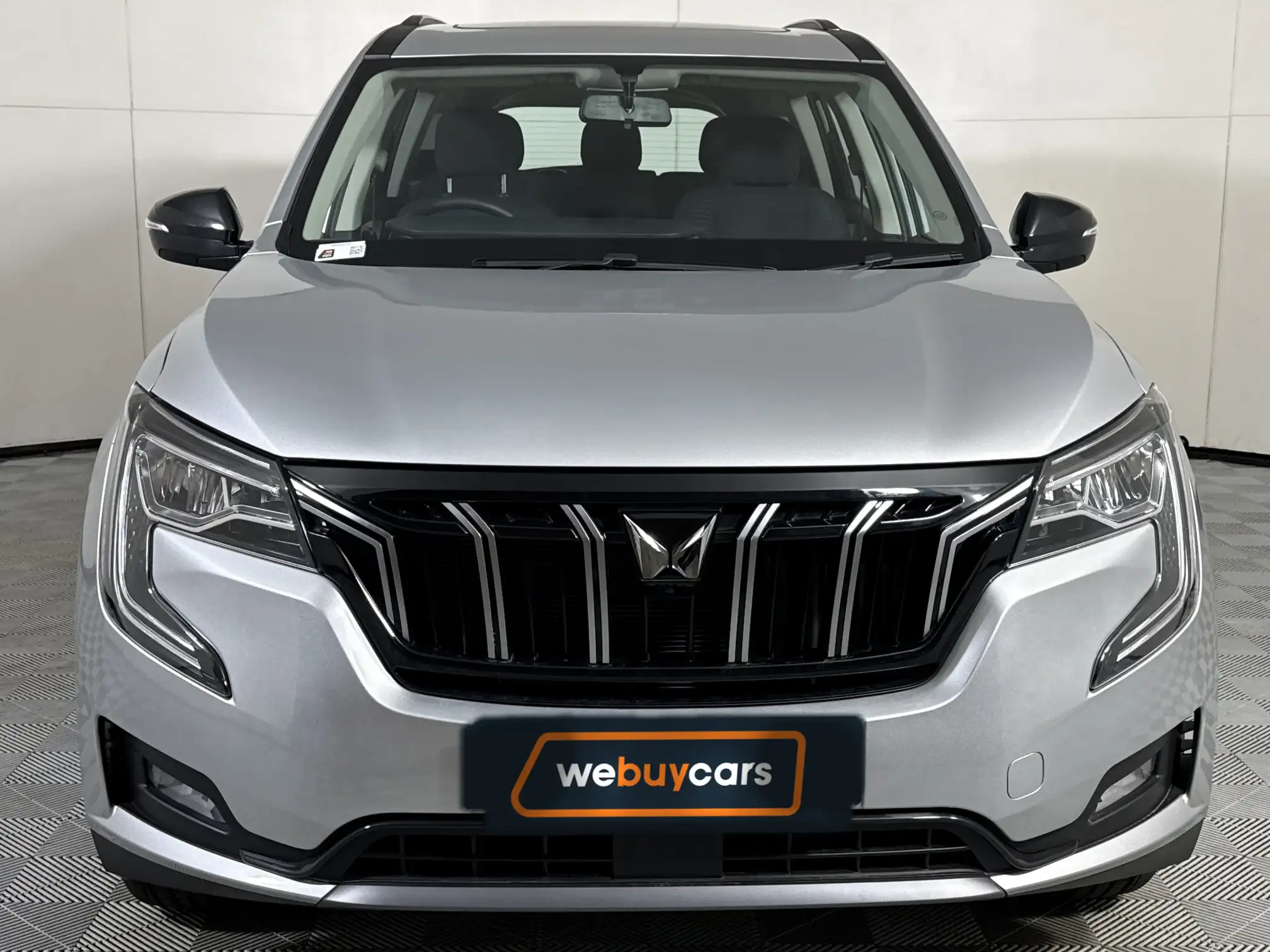 Mahindra XUV 700