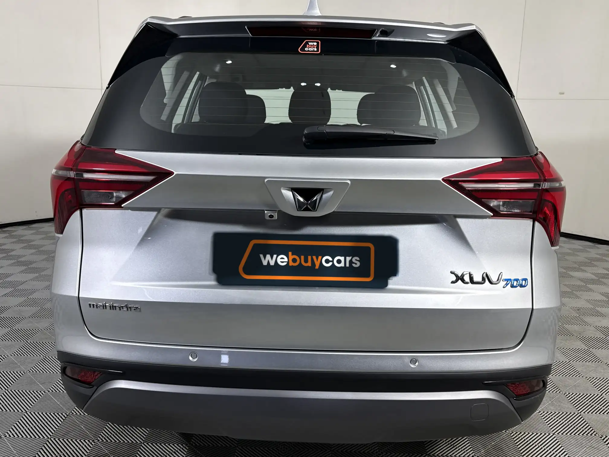 Mahindra XUV 700