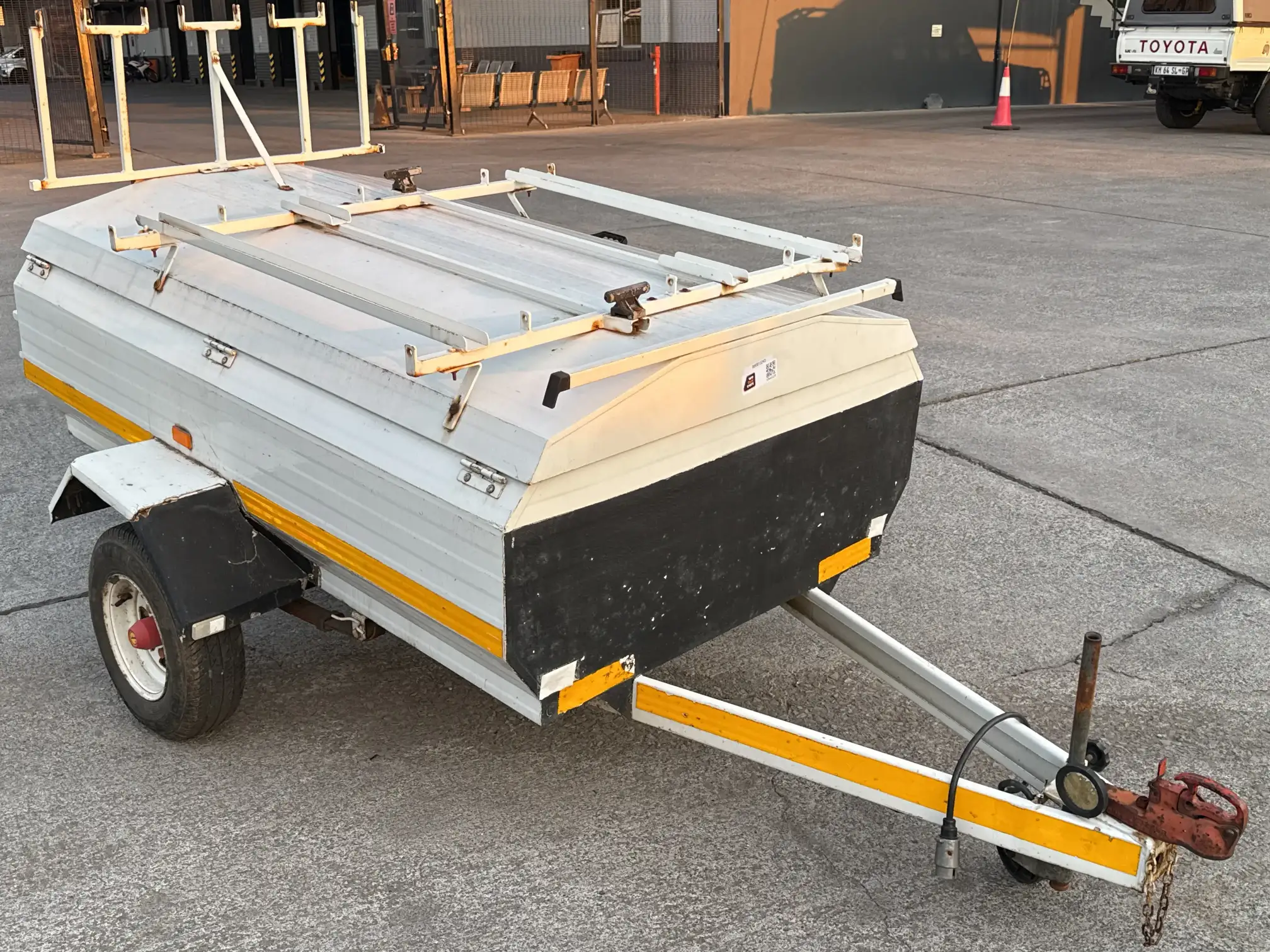 Venter Box Body
