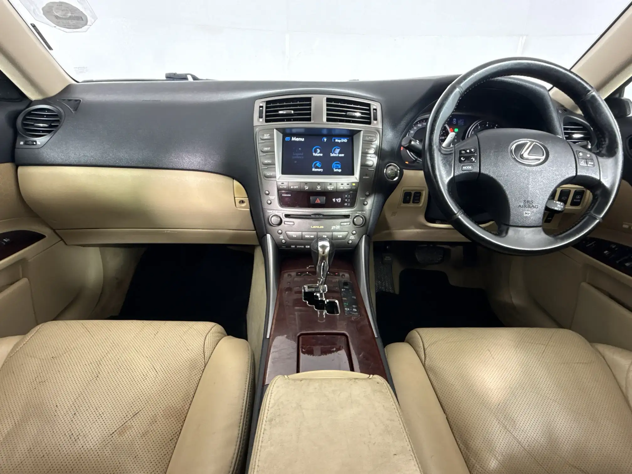 Lexus IS