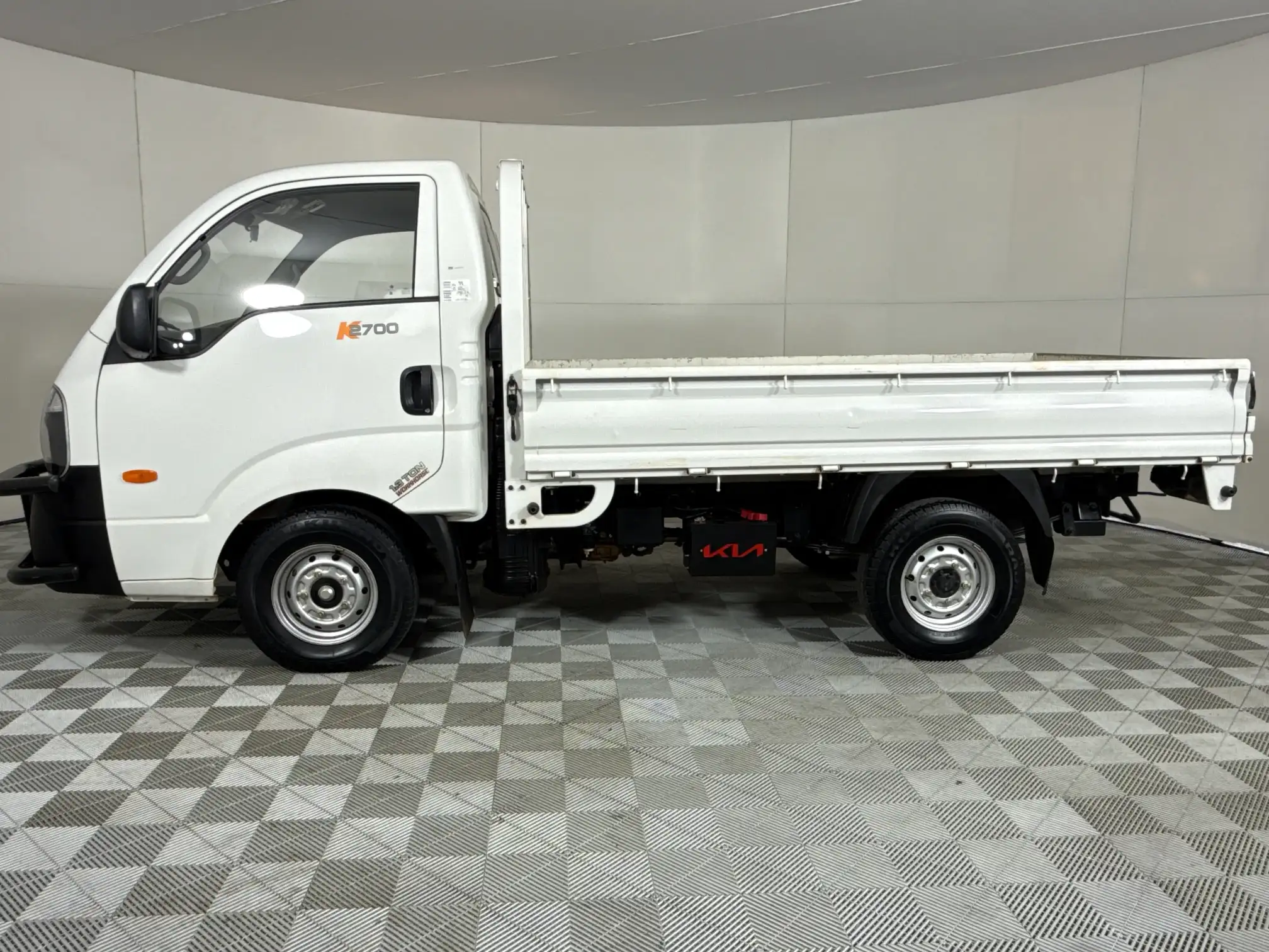 KIA K 2700