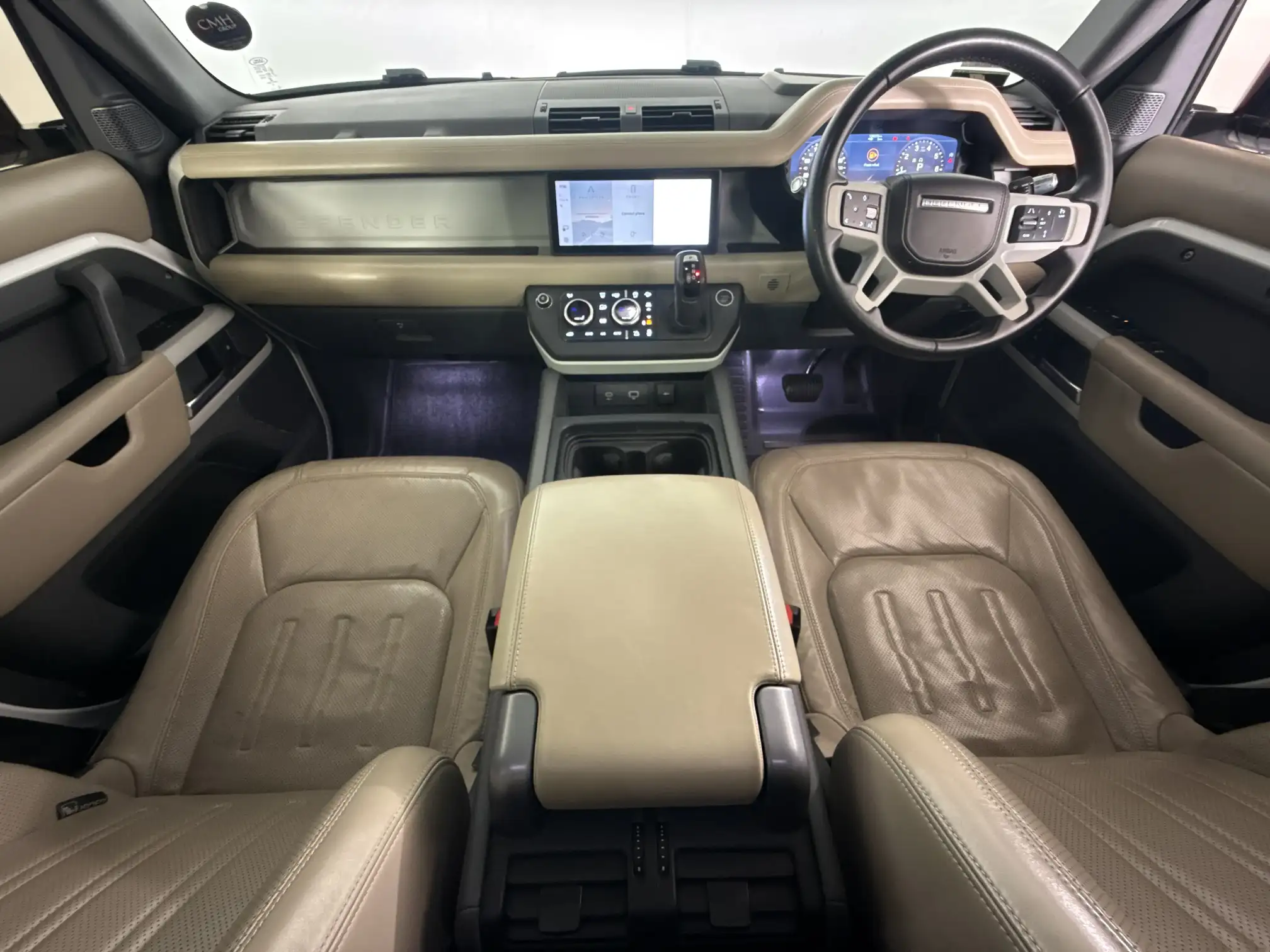 Land Rover Defender 110