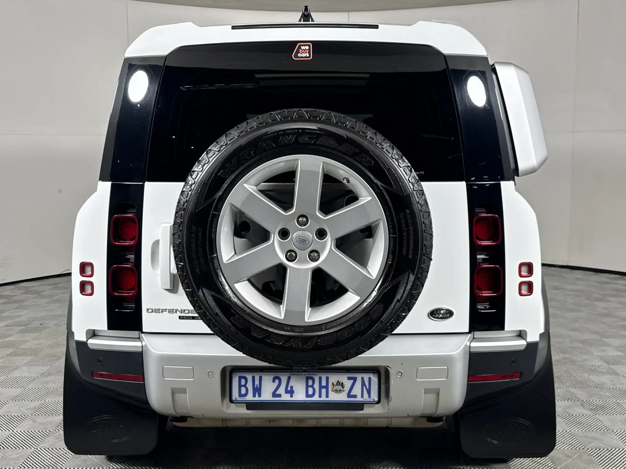 Land Rover Defender 110