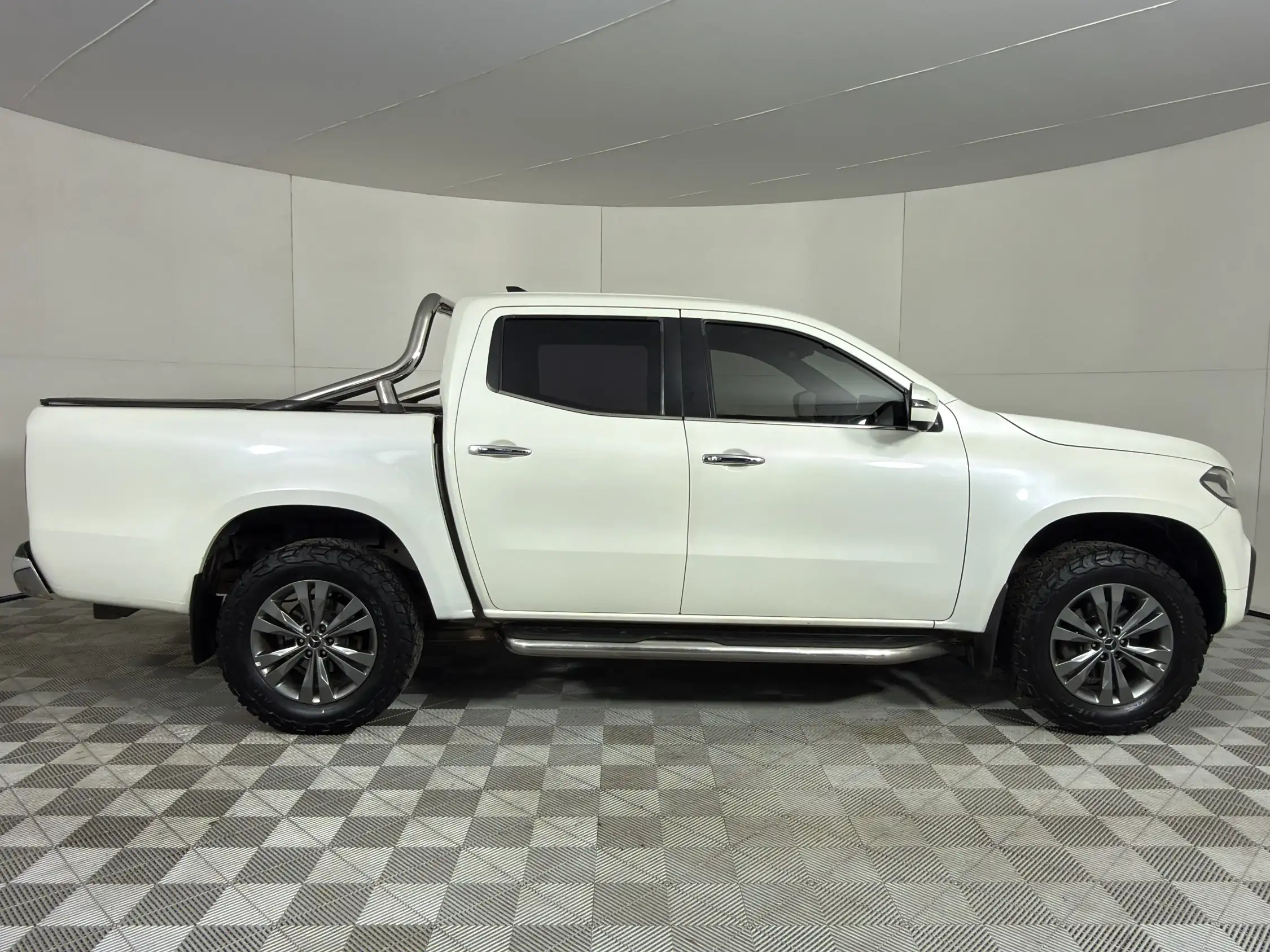 Mercedes-Benz X-Class