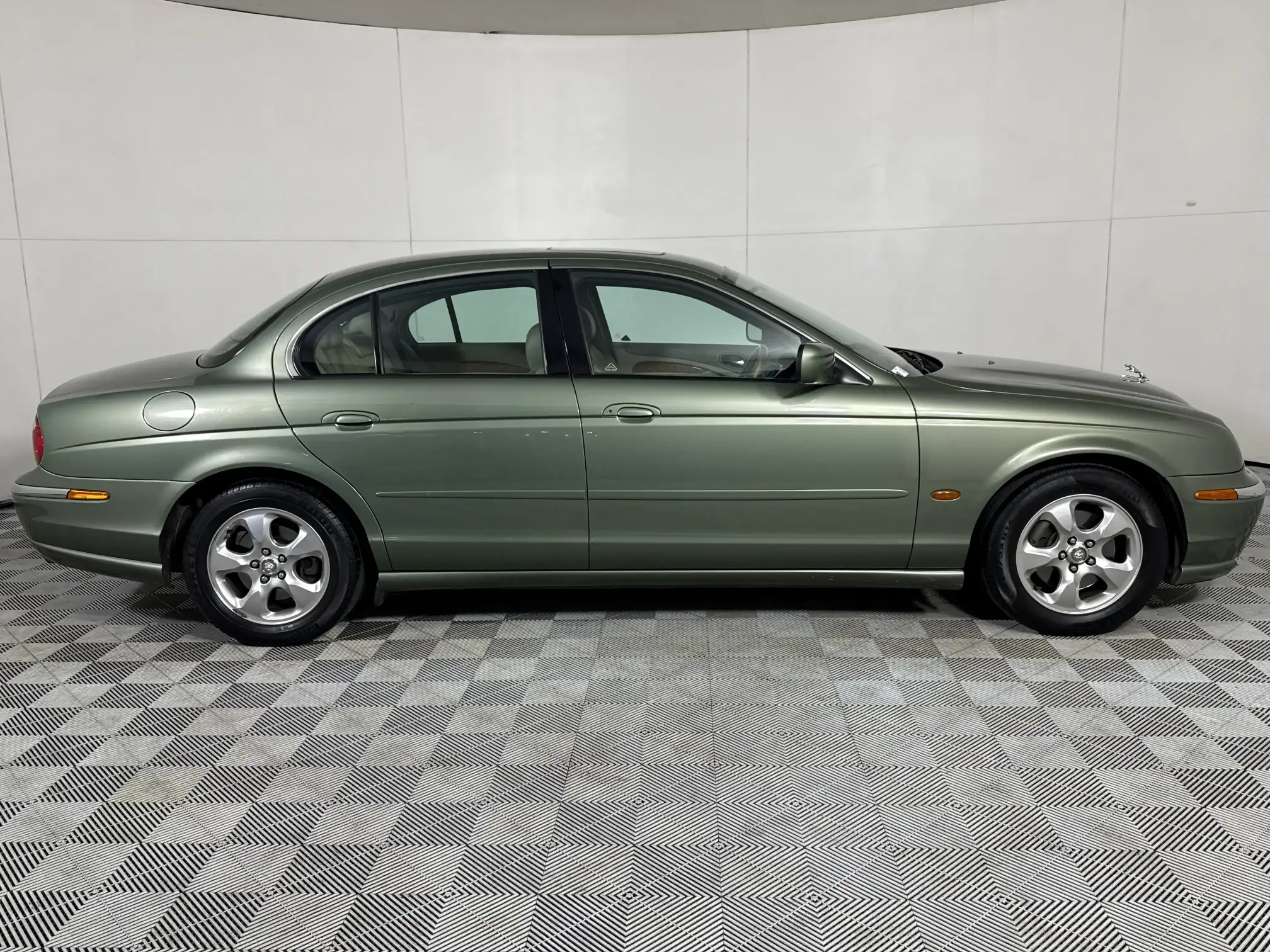 Jaguar S-Type