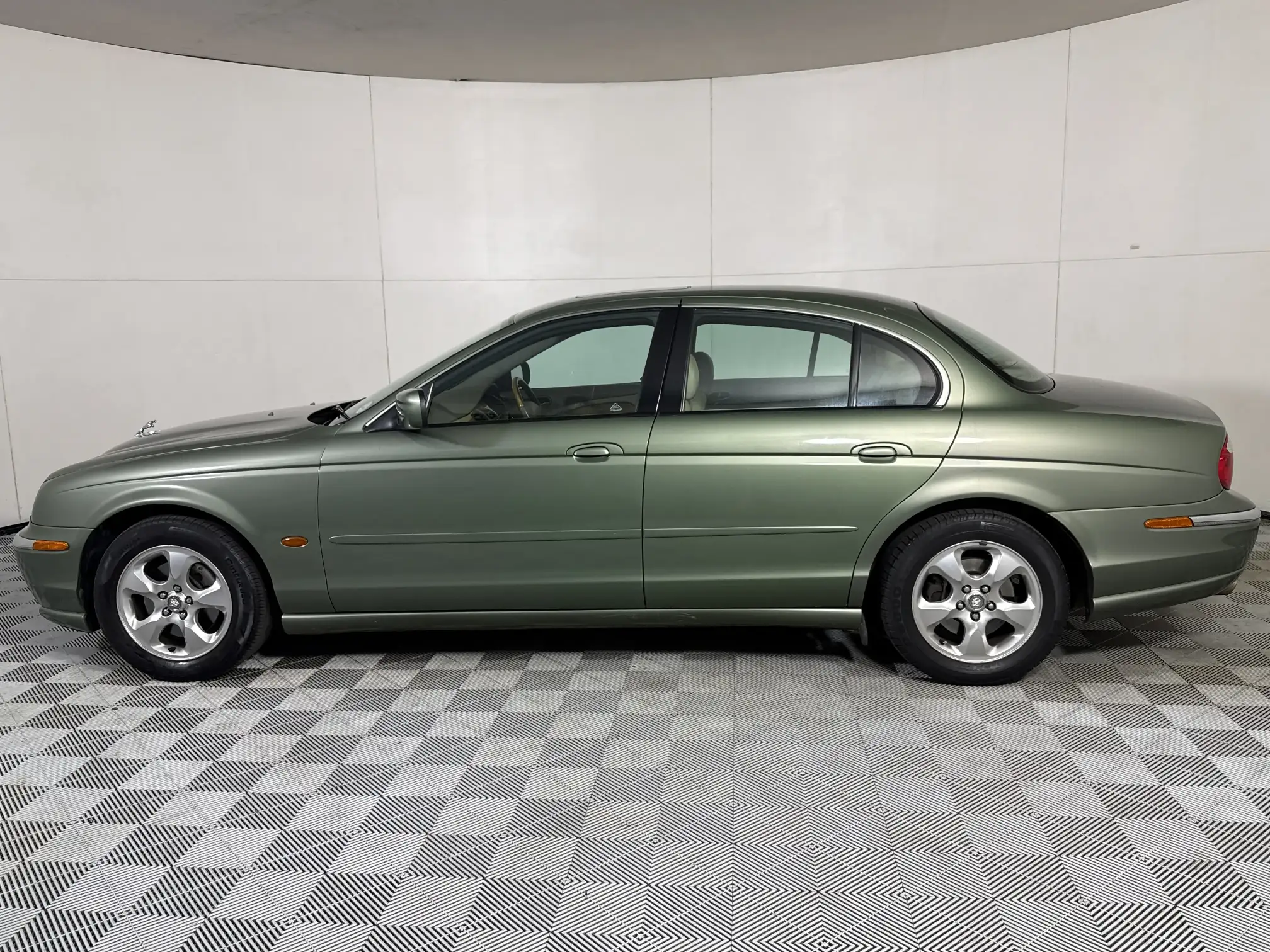 Jaguar S-Type