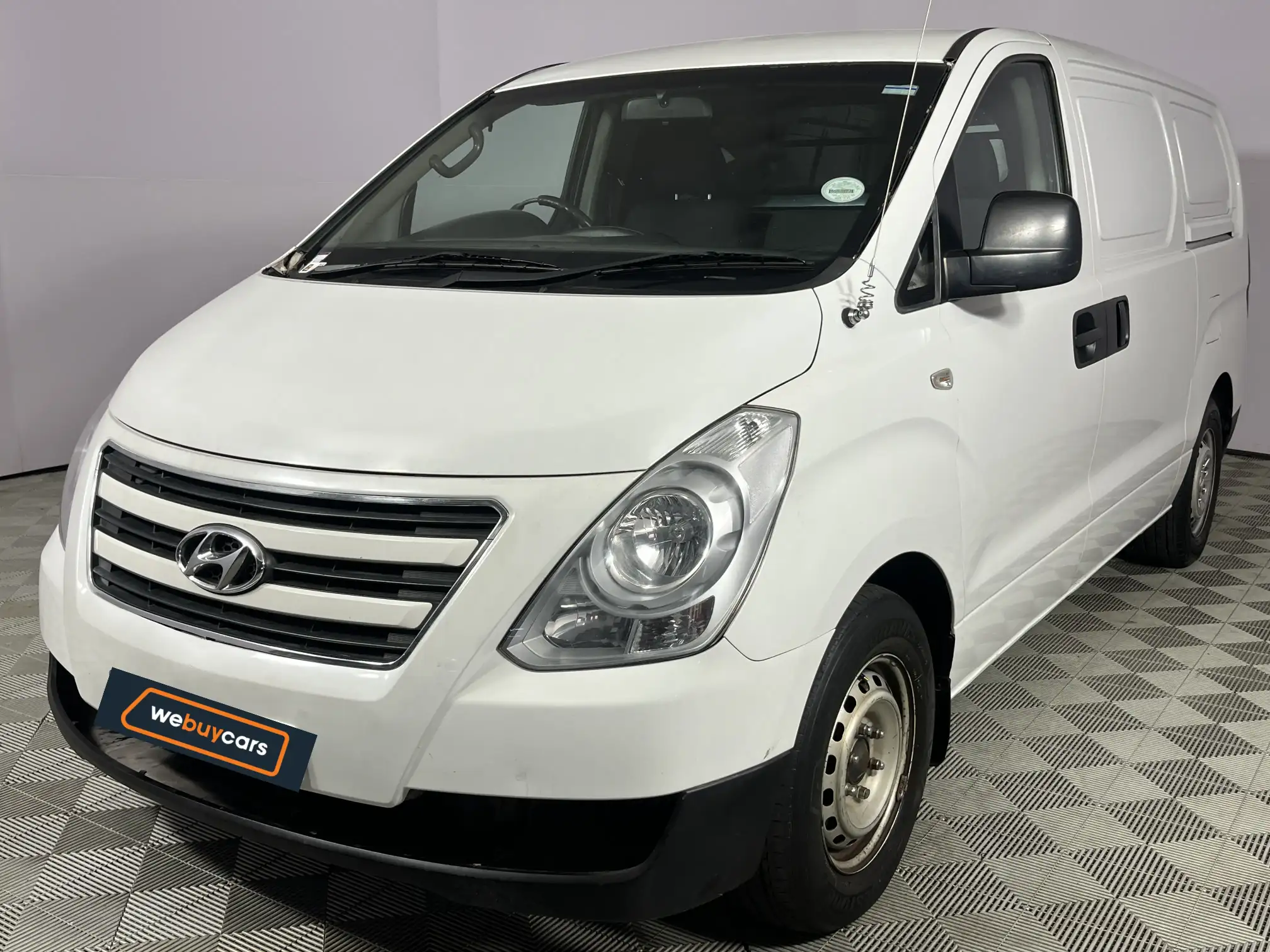 Hyundai H-1
