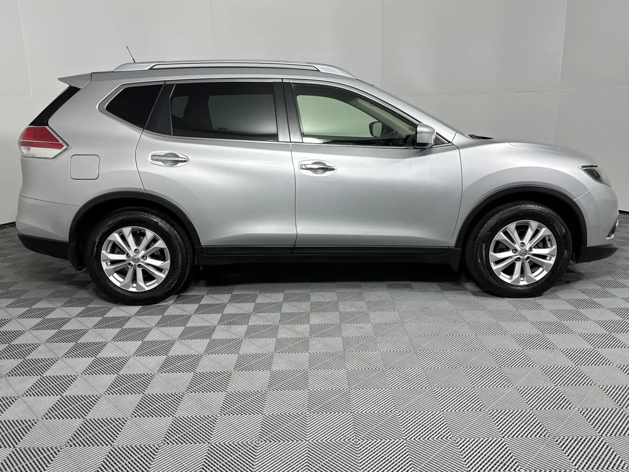 Nissan X Trail