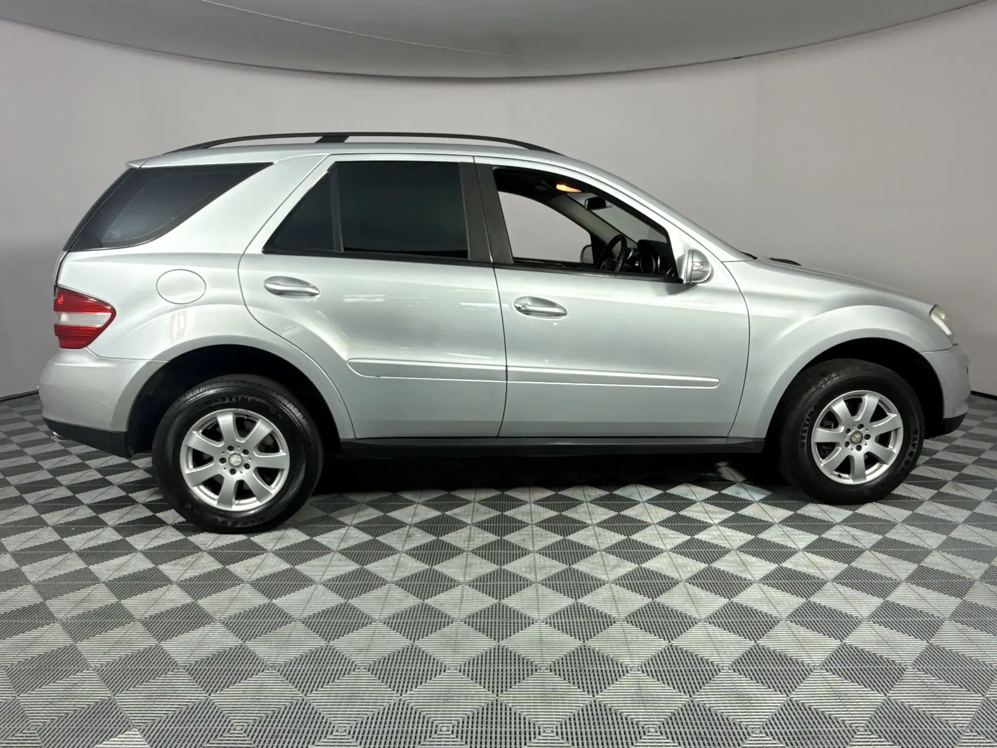 Mercedes-Benz M Class