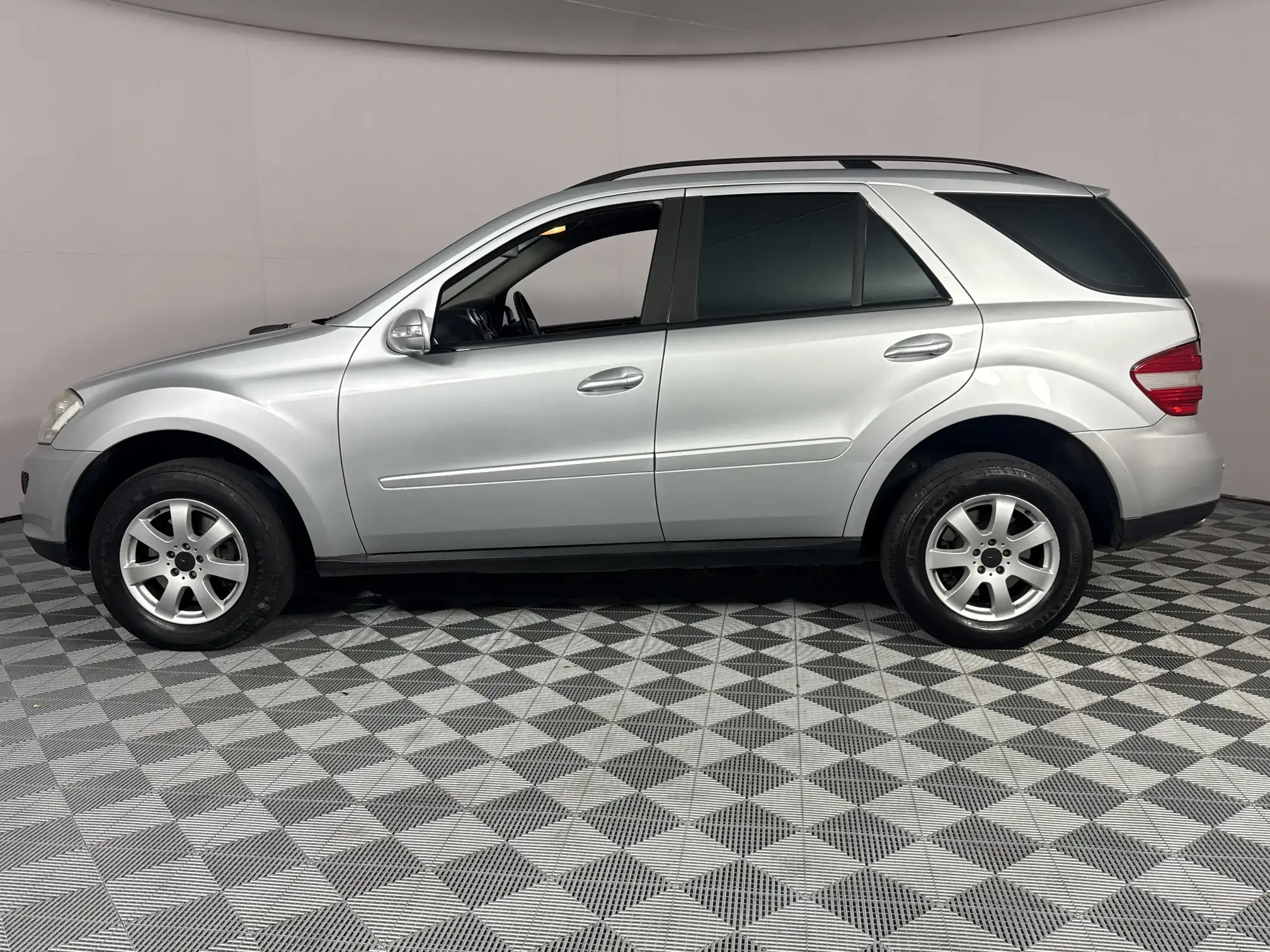 Mercedes-Benz M Class