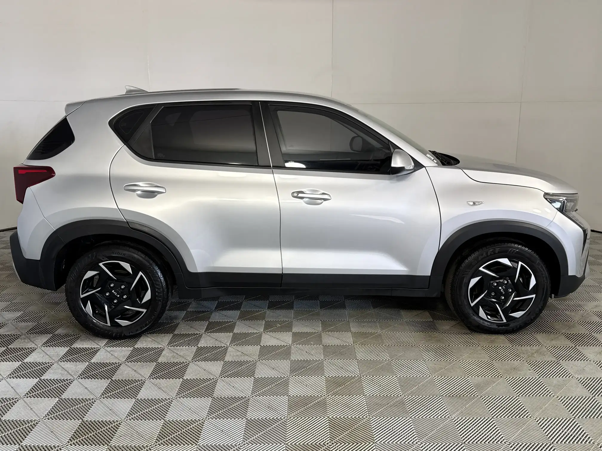 KIA Sonet
