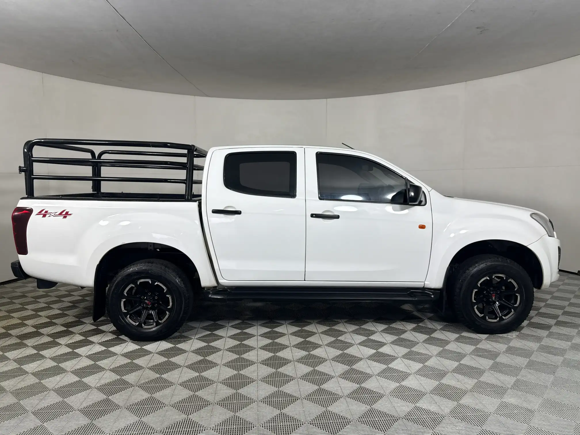 Isuzu D-MAX