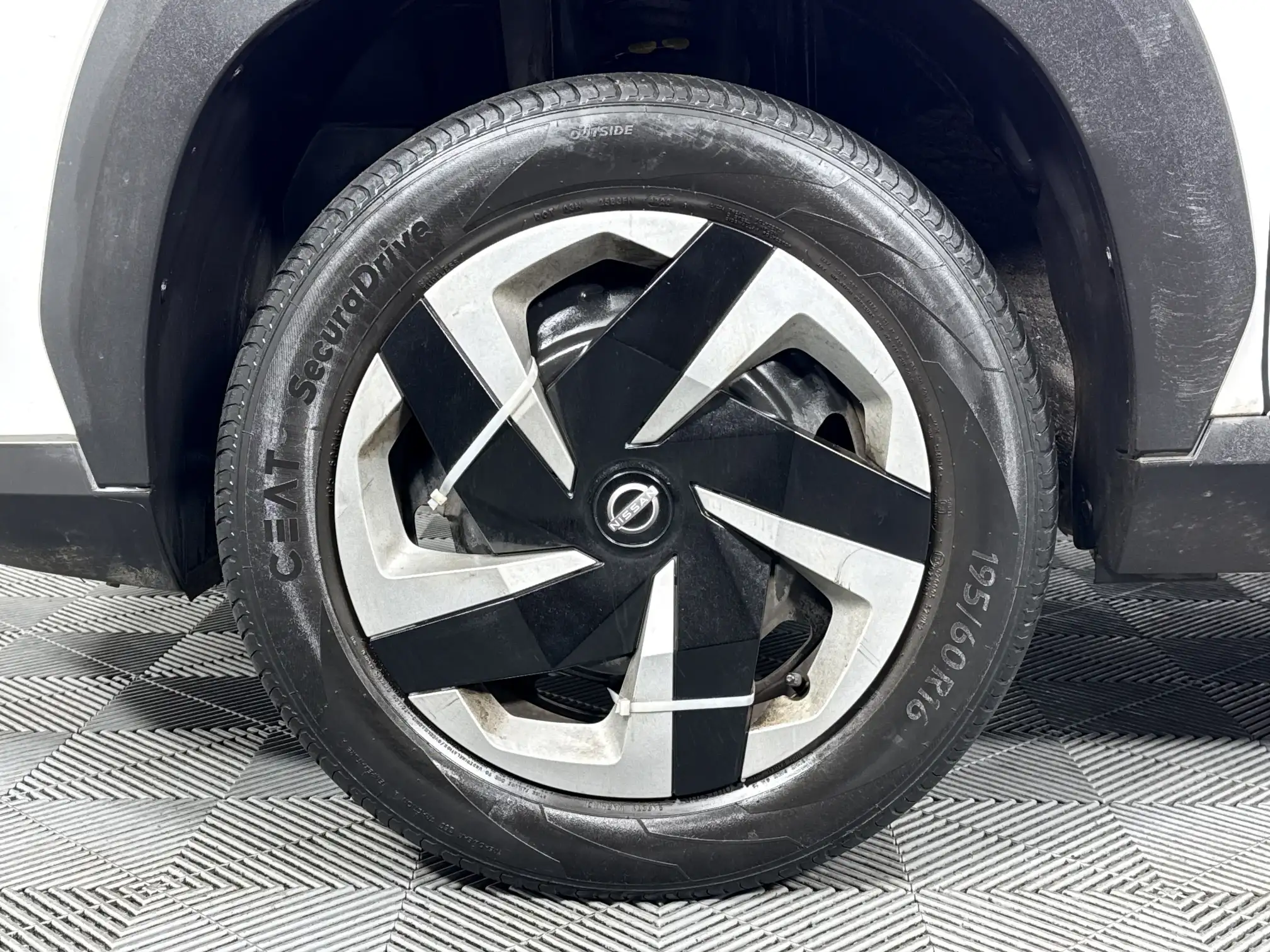 2024 Nissan Magnite 1.0 Visia (br10)
