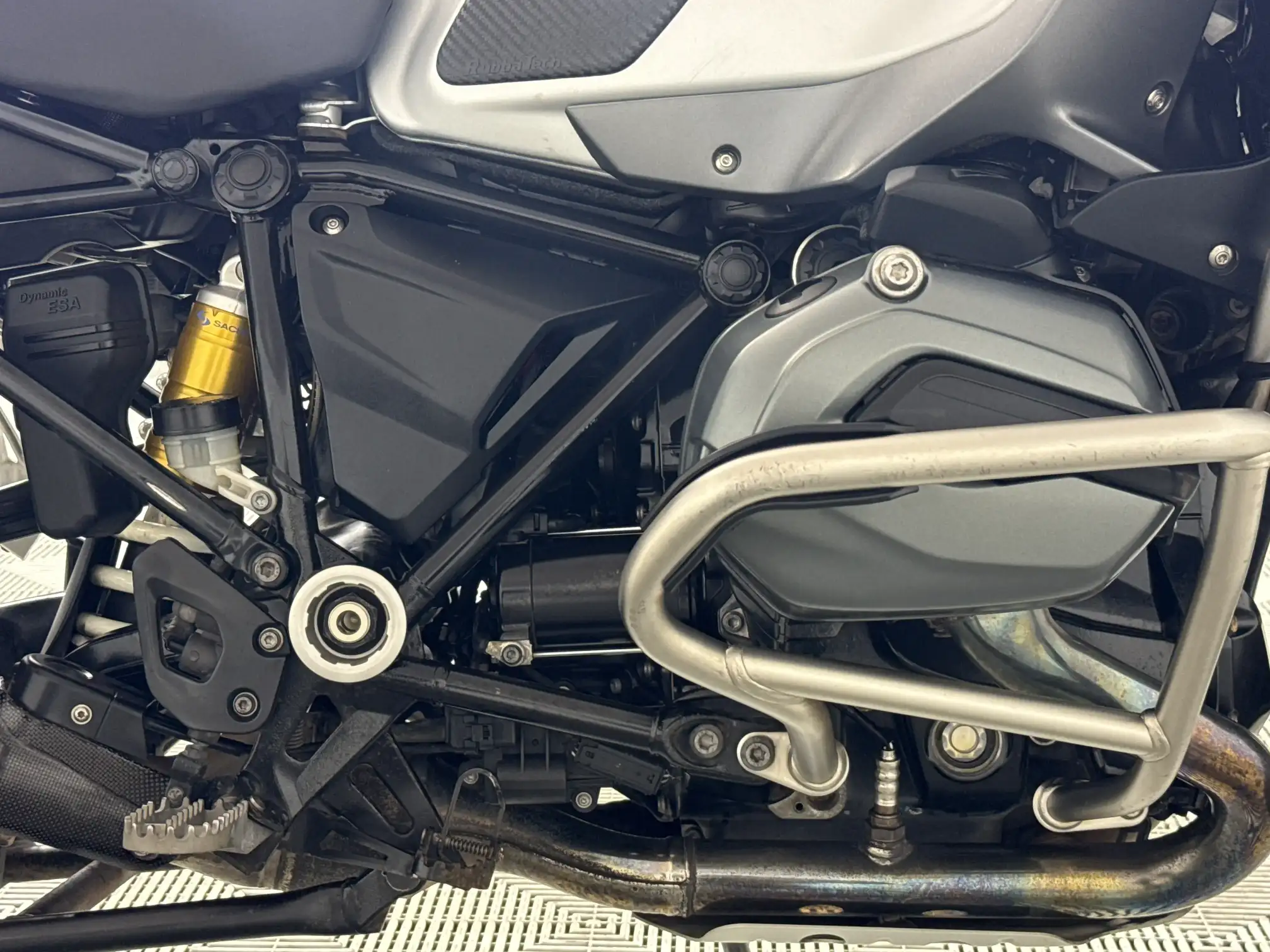 BMW R Series