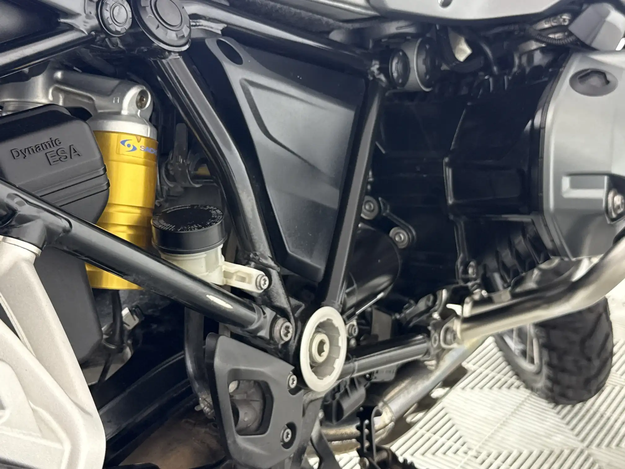 BMW R Series