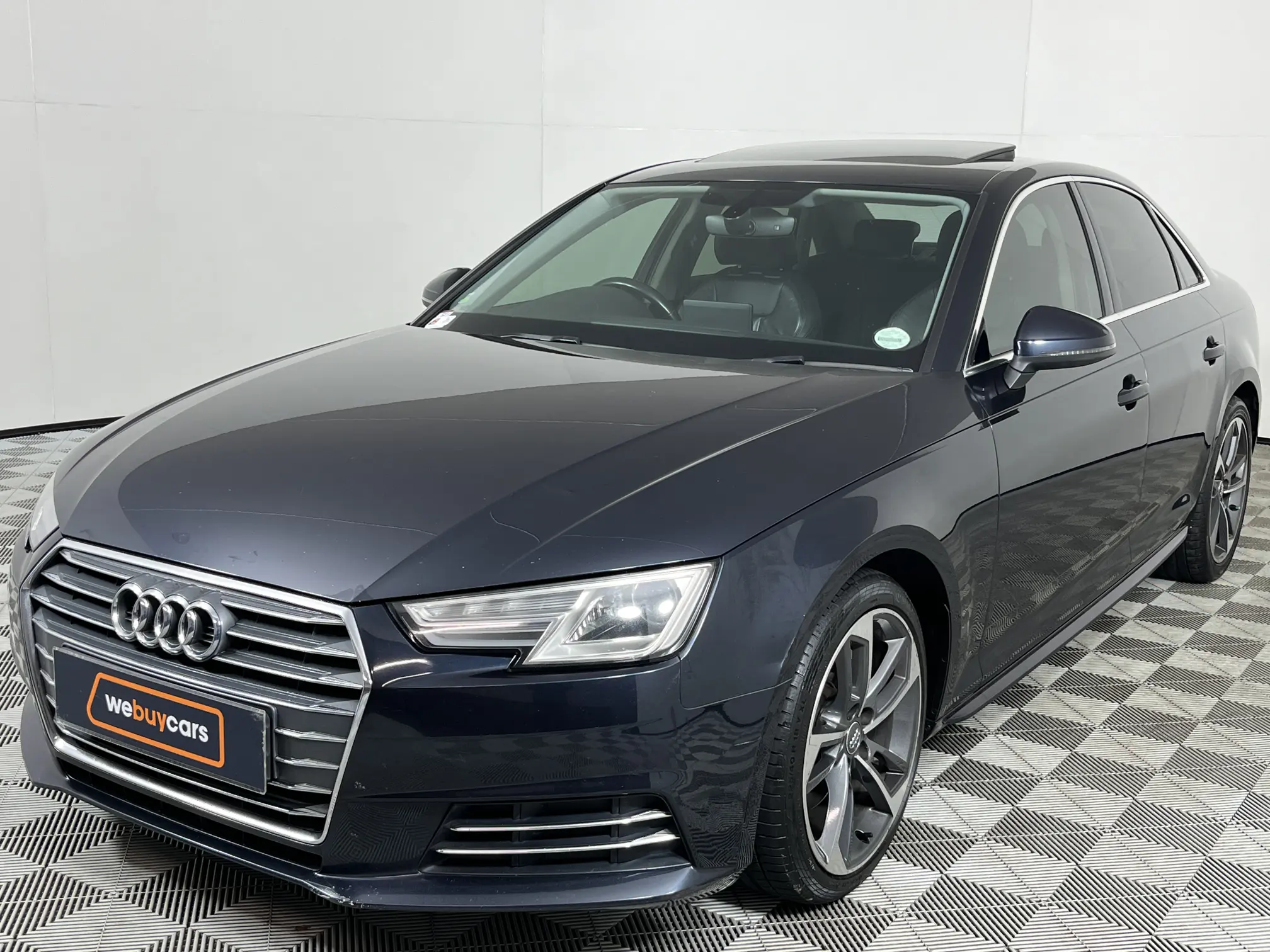 2016 Audi A4 2.0T FSI Stronic (B9)