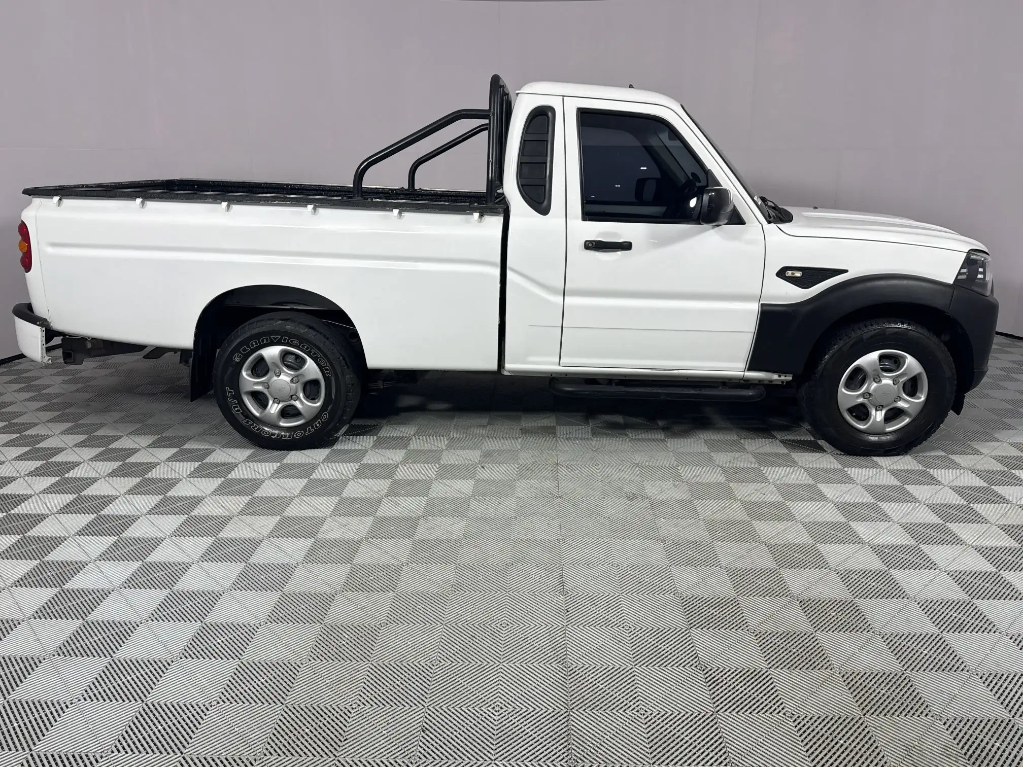 Mahindra PIK UP