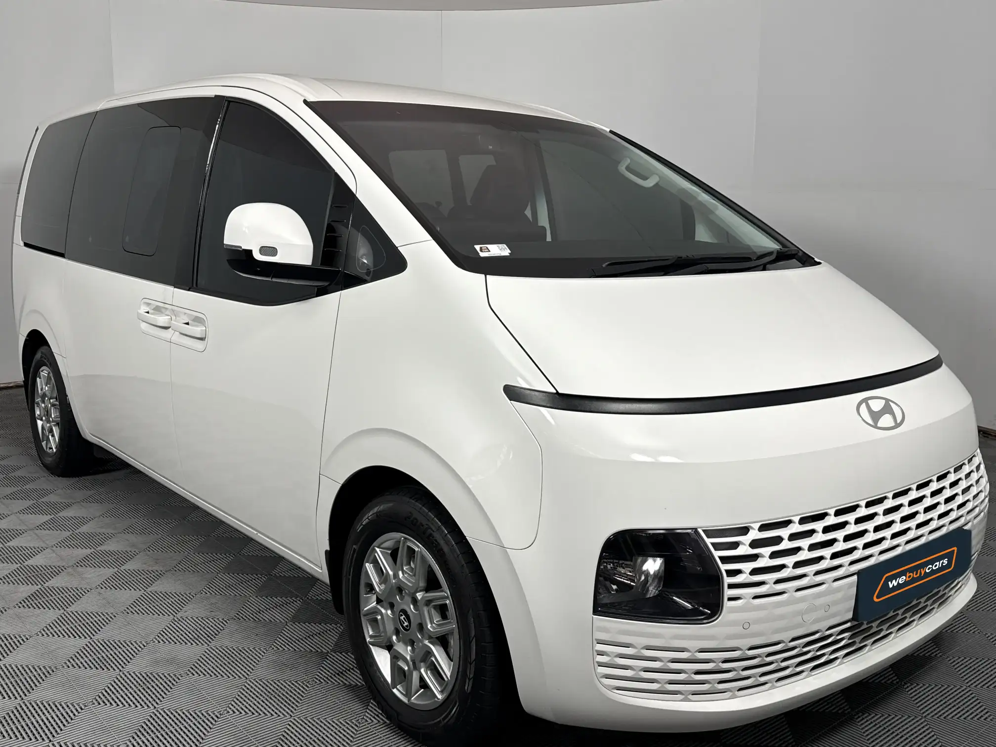 Hyundai Staria