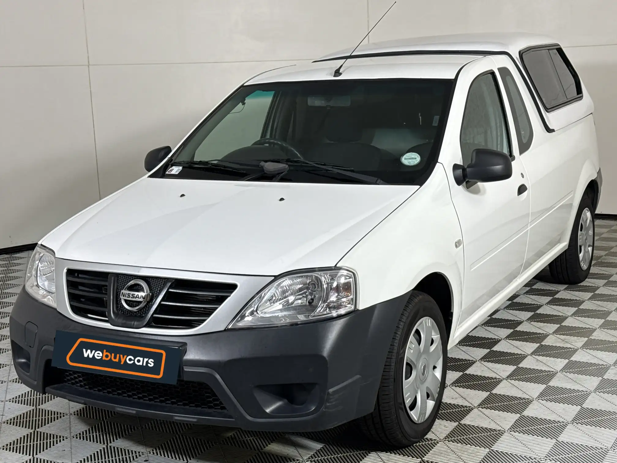 Nissan NP200
