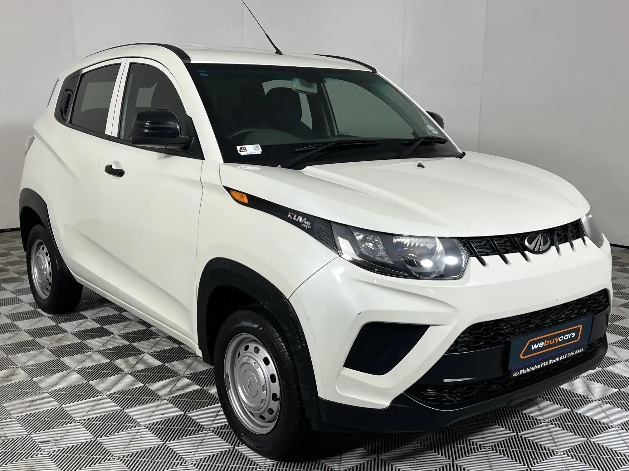 Mahindra KUV 100