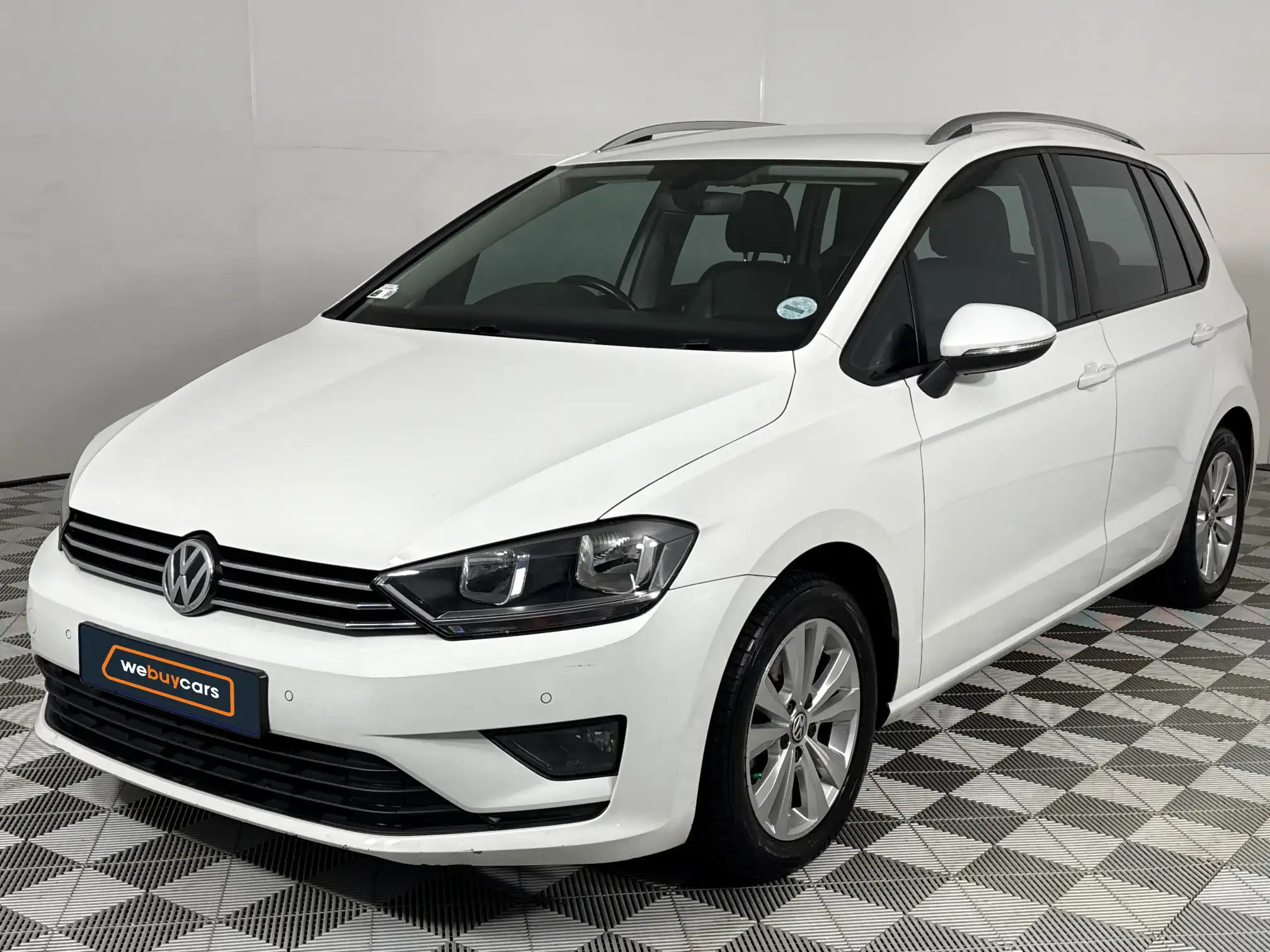 2017 Volkswagen Golf SV