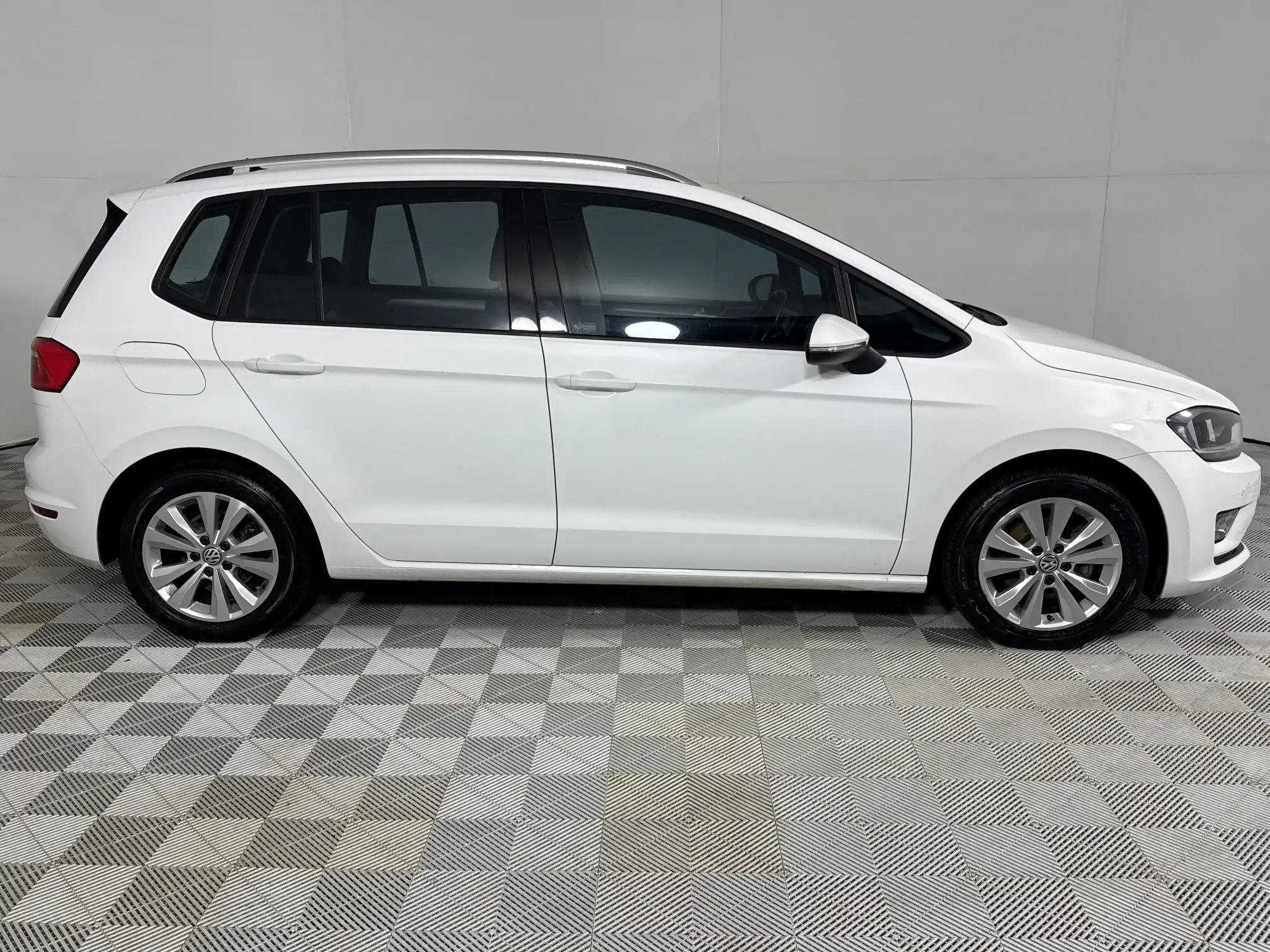 Volkswagen Golf SV
