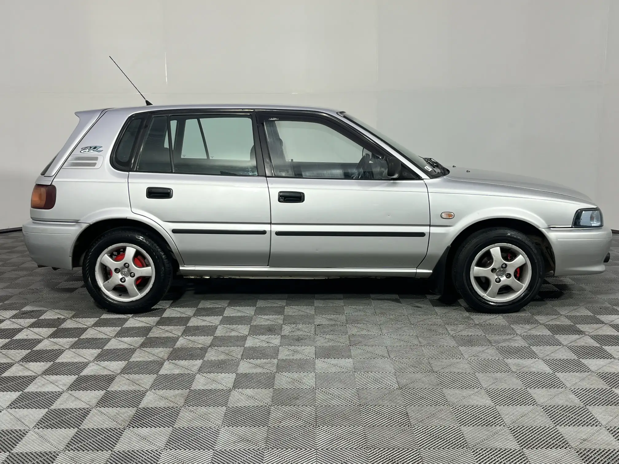 Toyota Tazz