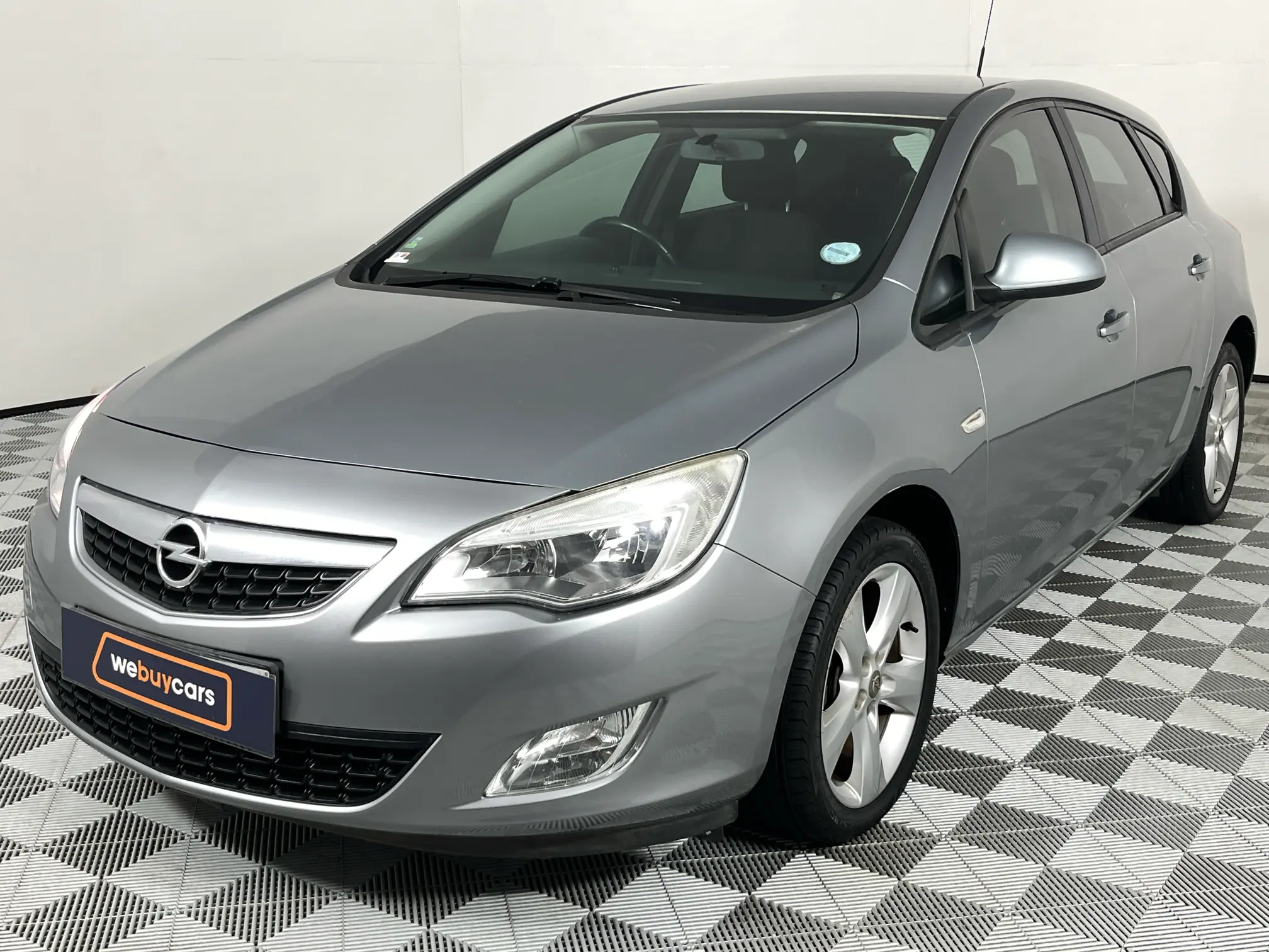 2012 Opel Astra 1.4T Enjoy 5-Door