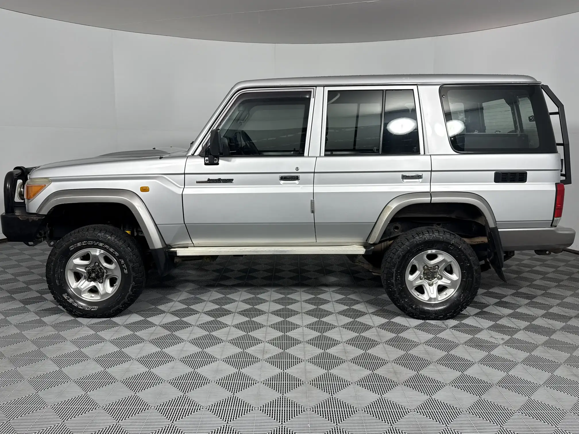 Toyota Land Cruiser 70 Series