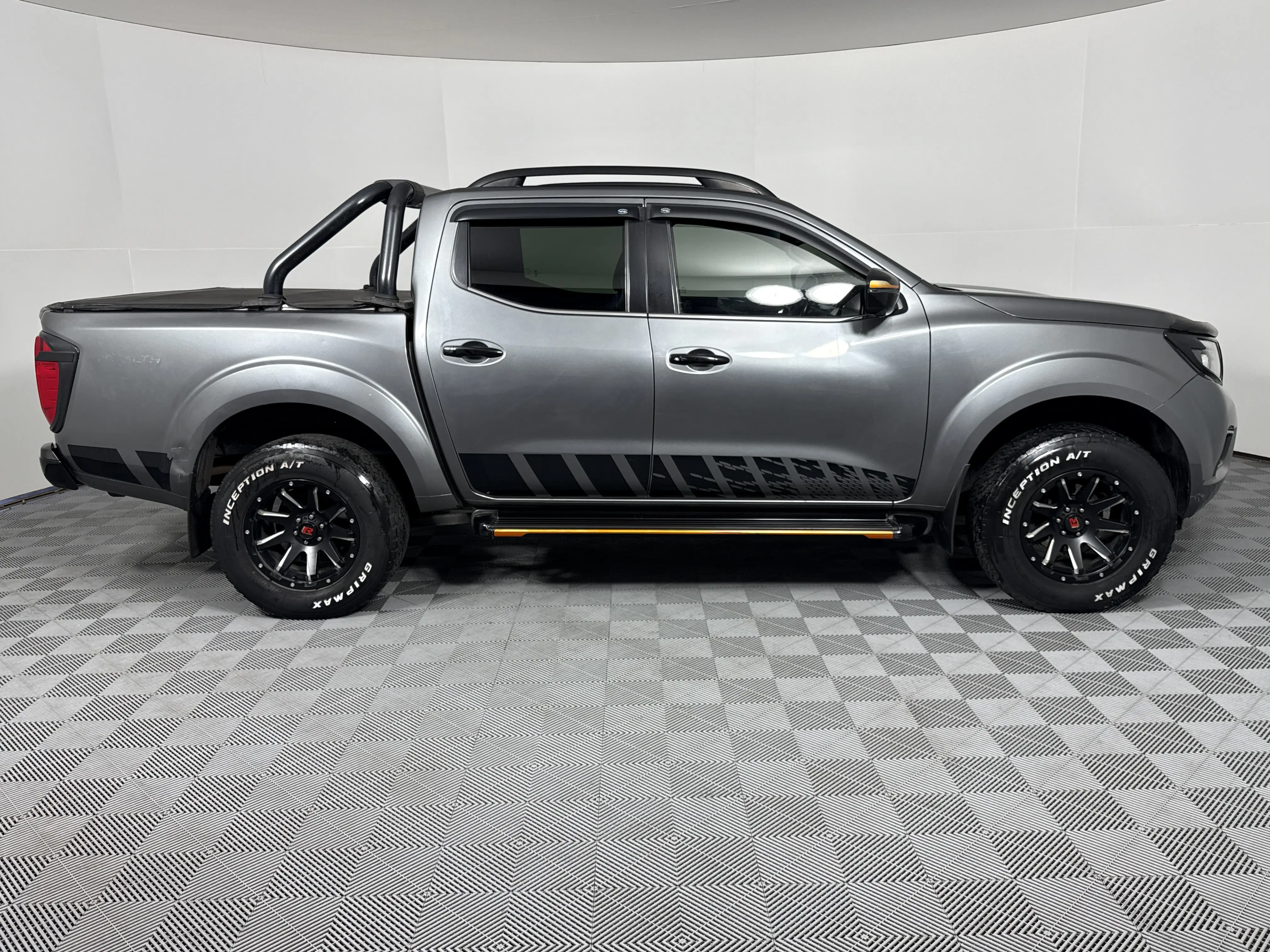 2019 Nissan Navara 2.3d Stealth Auto Double Cab Pick Up, photo 4
