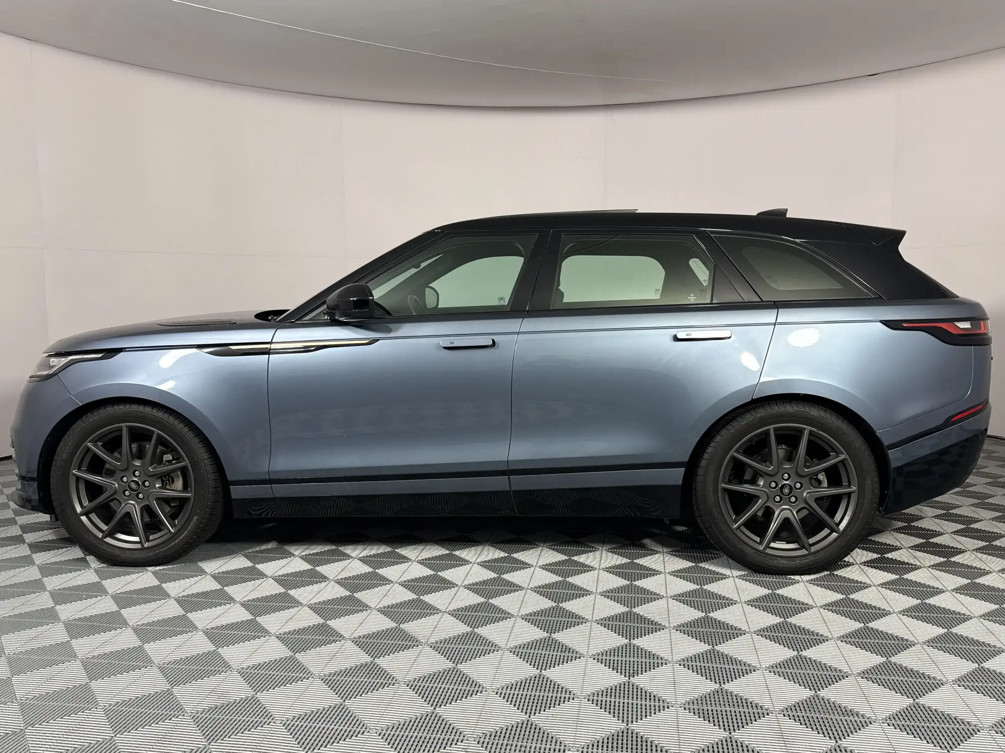 Land Rover Velar