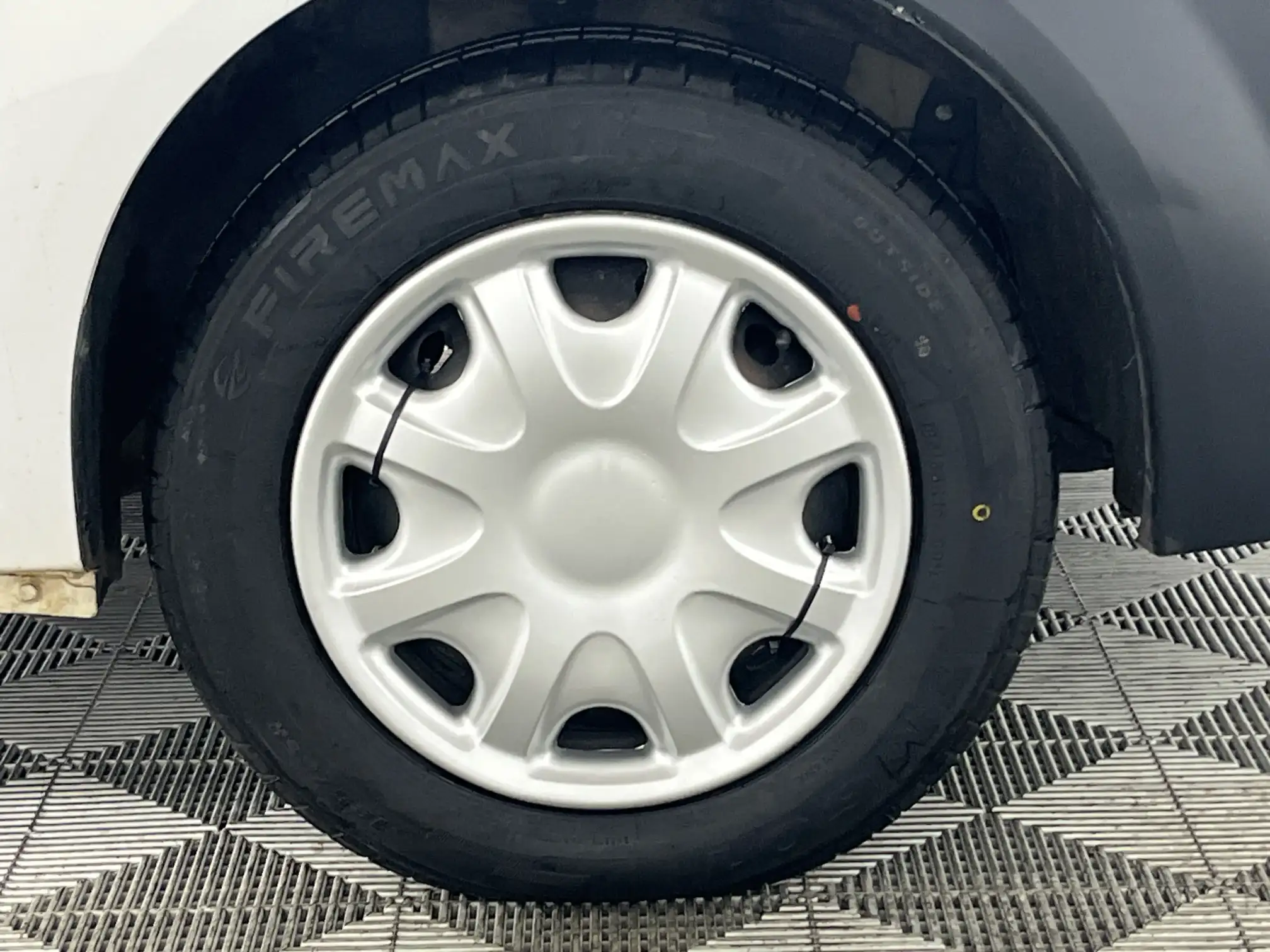 Nissan NP200
