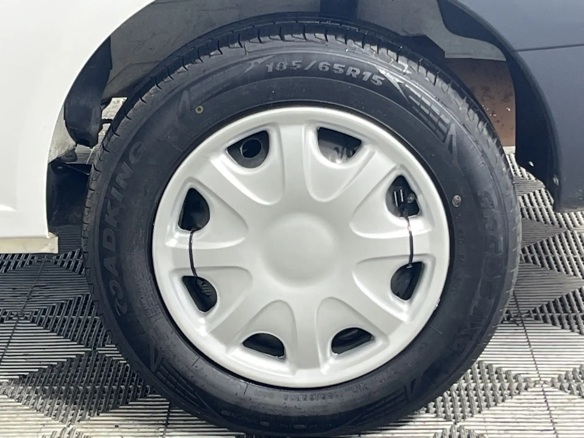 Nissan NP200