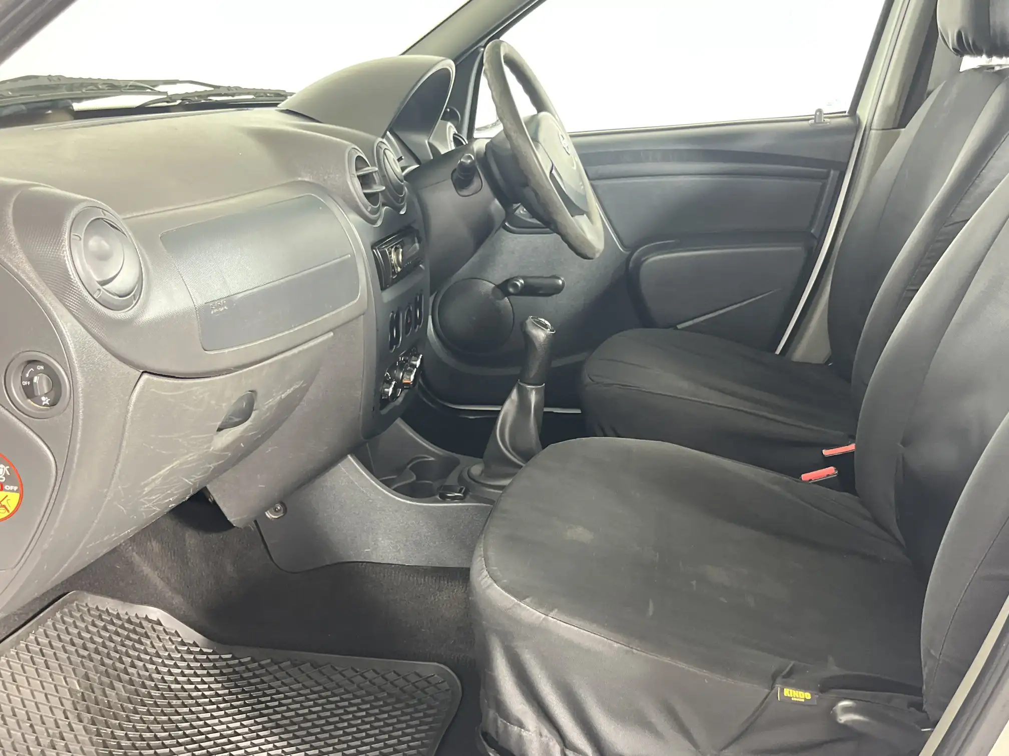 Nissan NP200