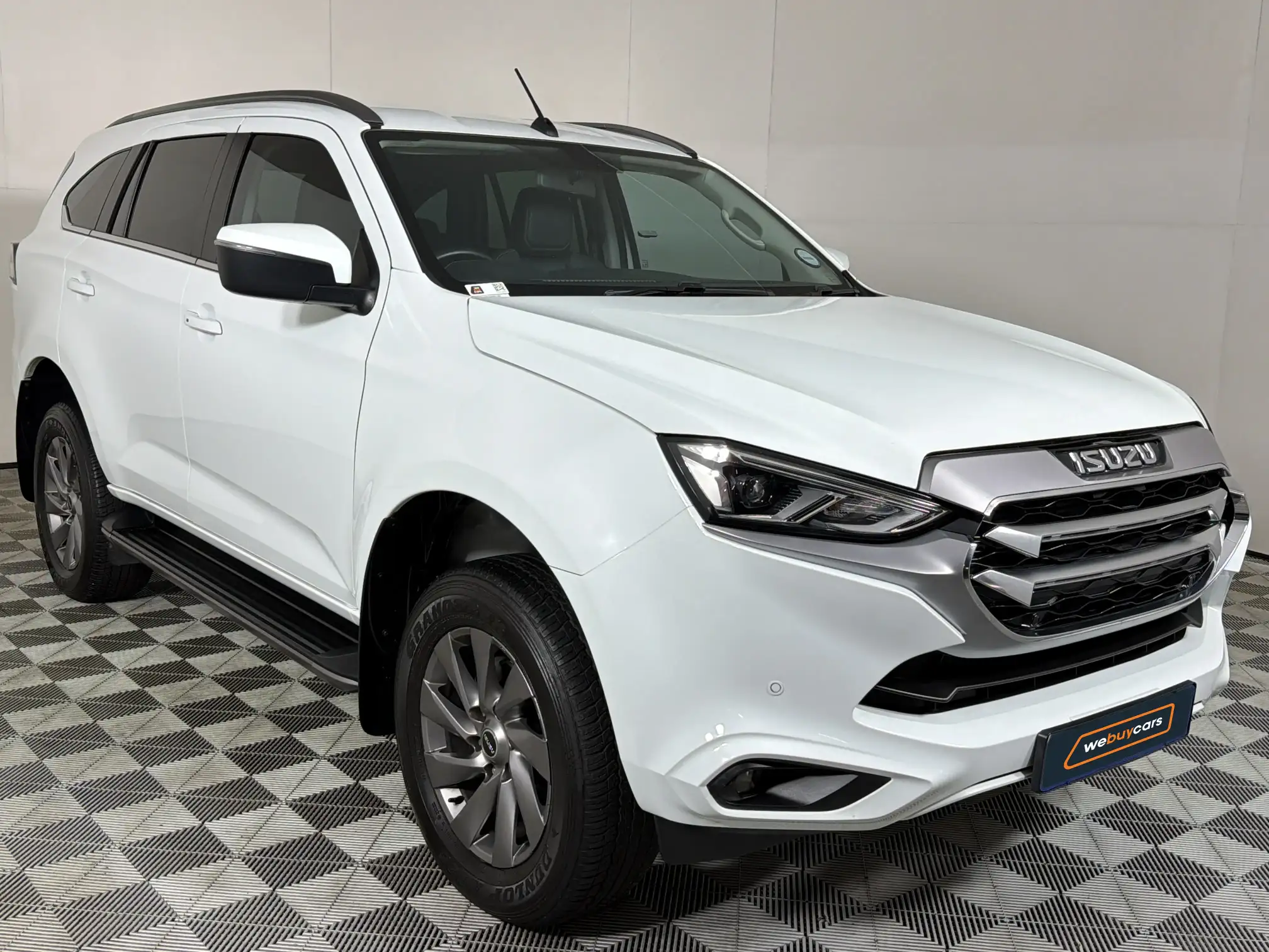 Isuzu MU-X