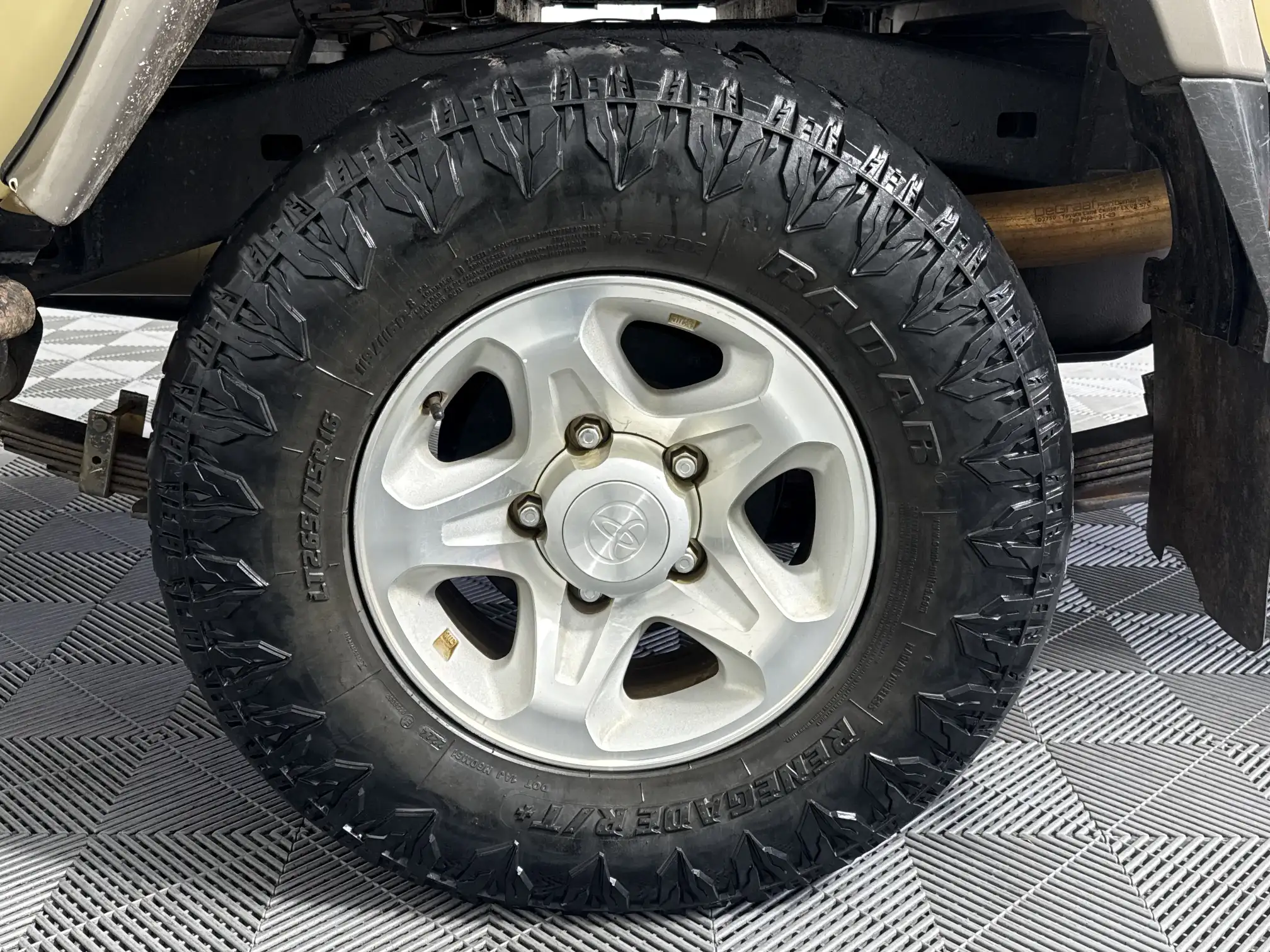 Toyota Land Cruiser