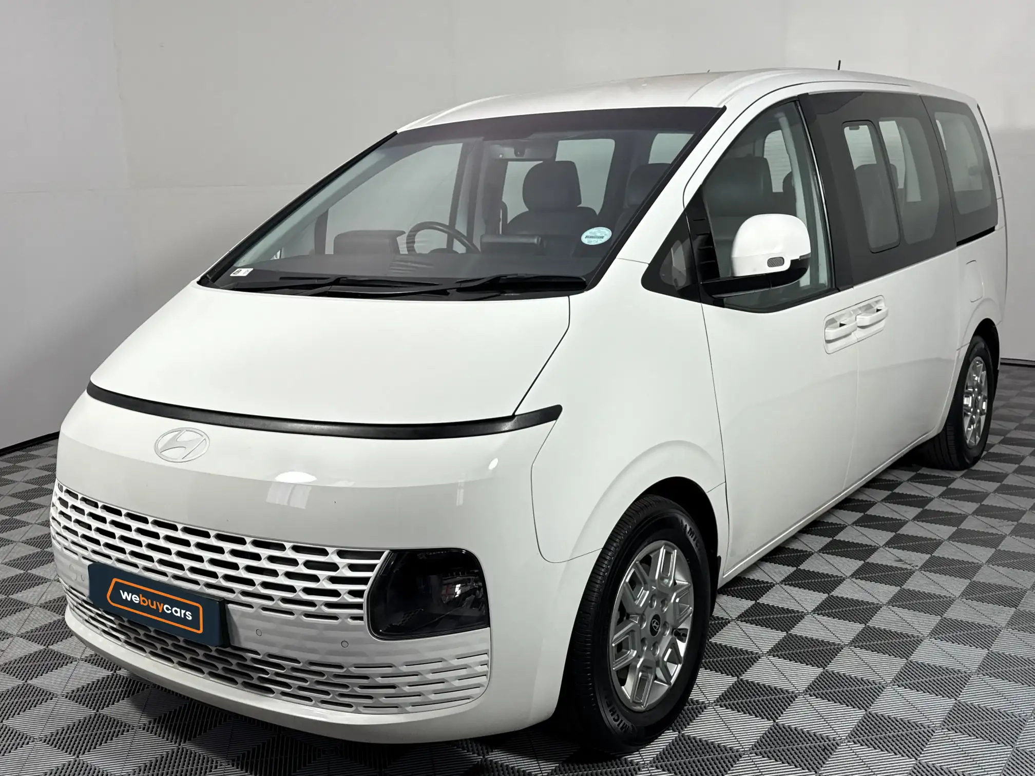 2024 Hyundai Staria