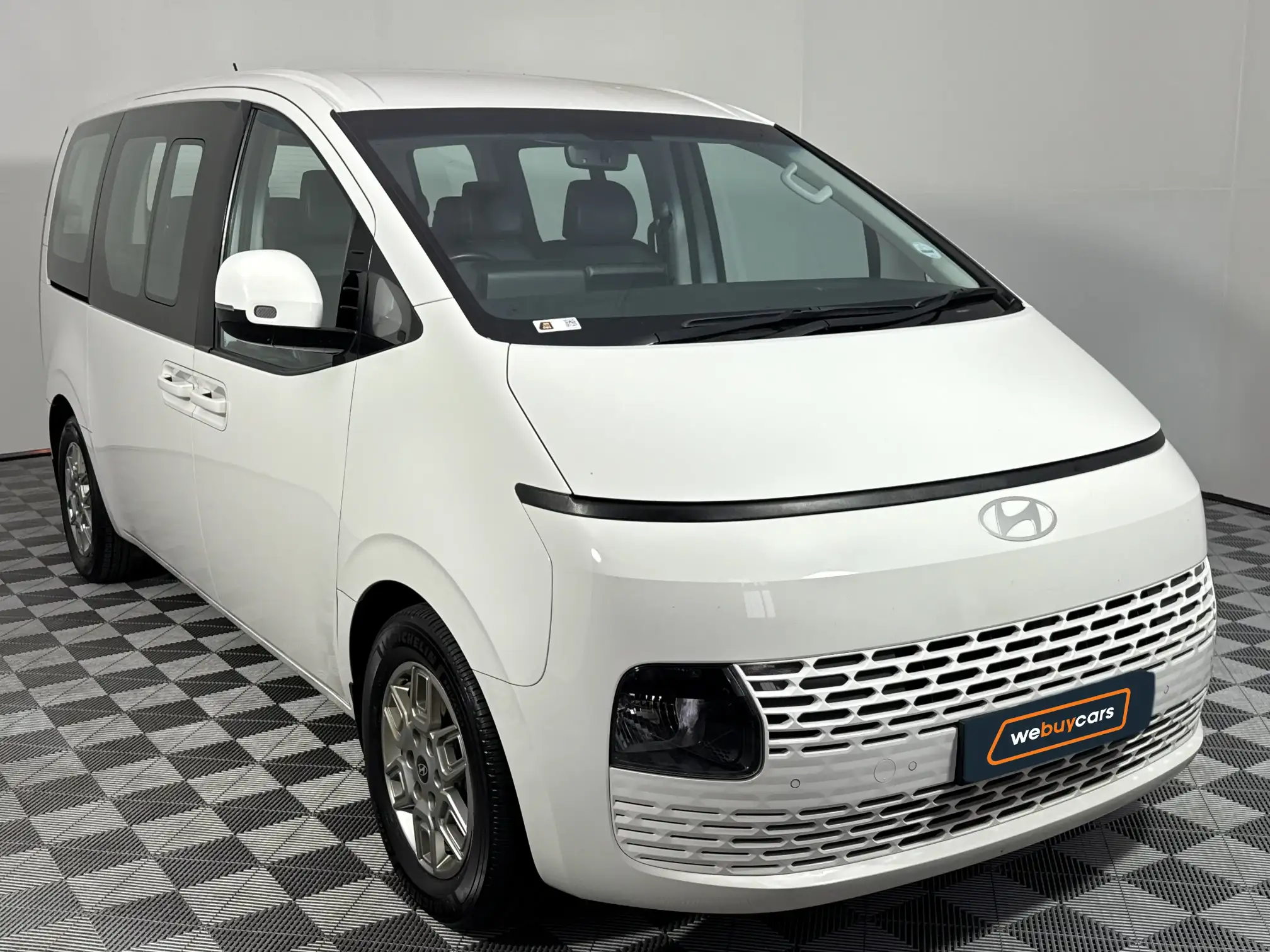 Hyundai Staria