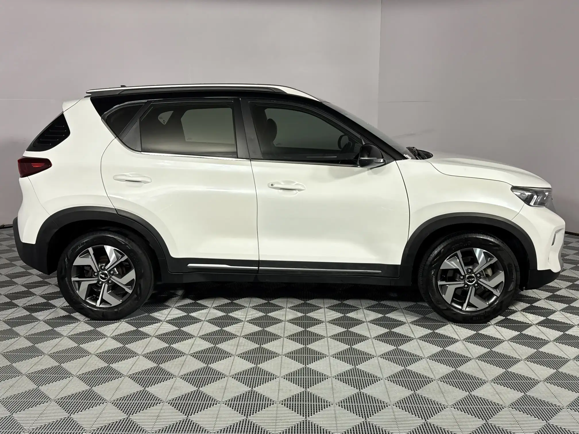 KIA Sonet