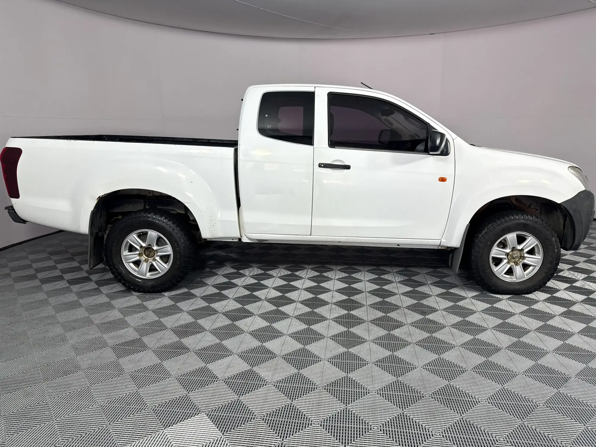 Isuzu KB