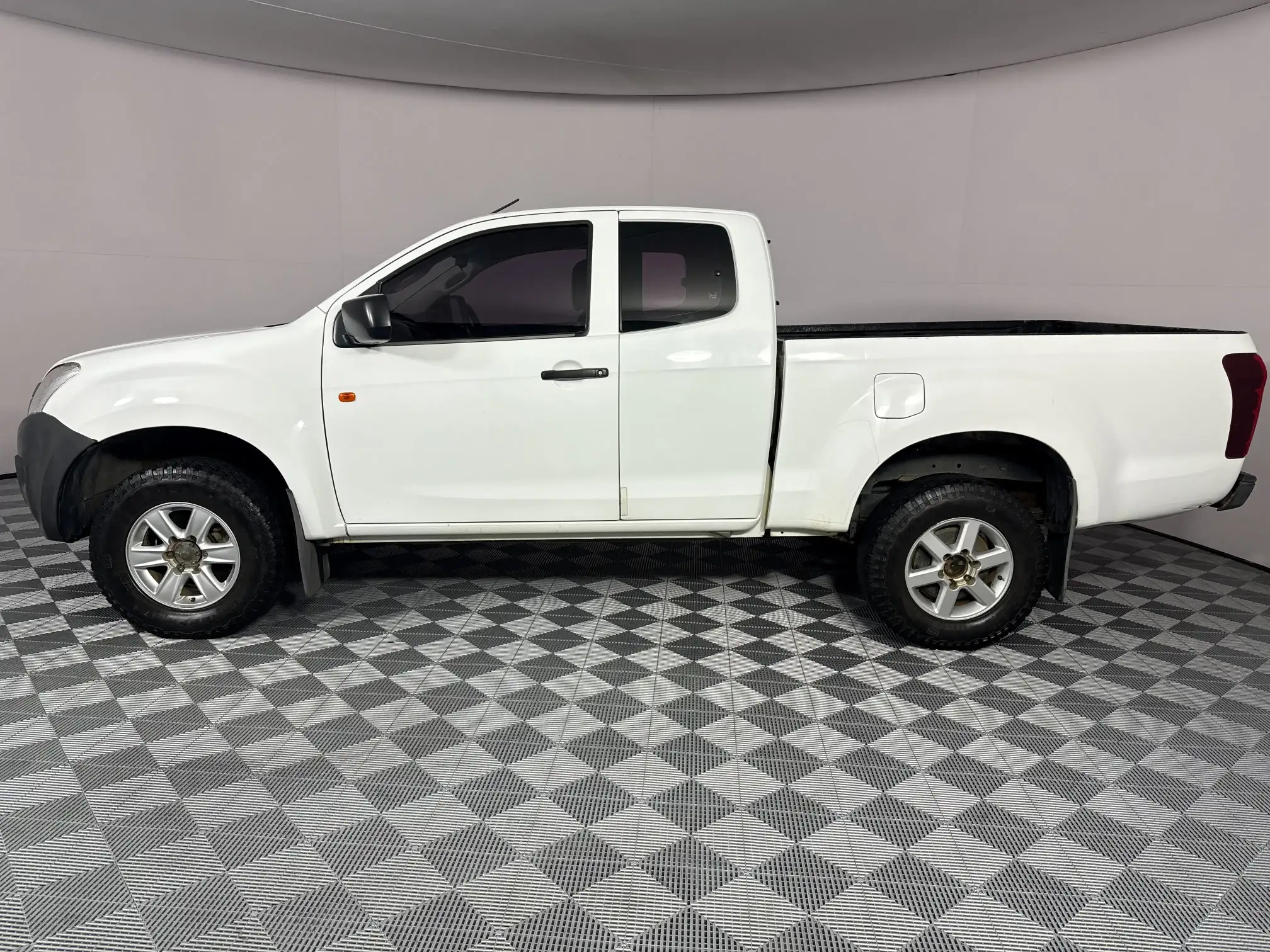Isuzu KB