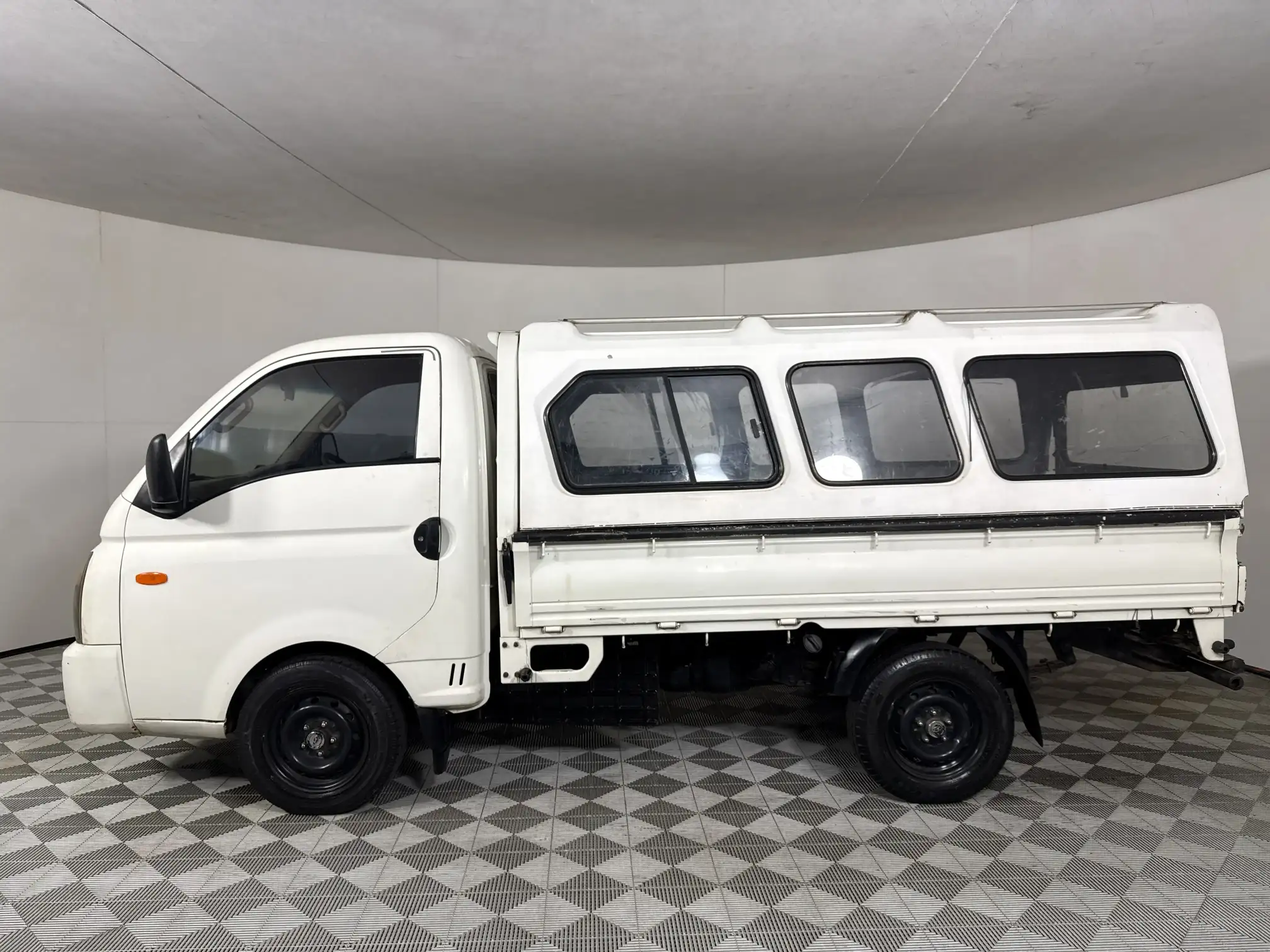 Hyundai H100