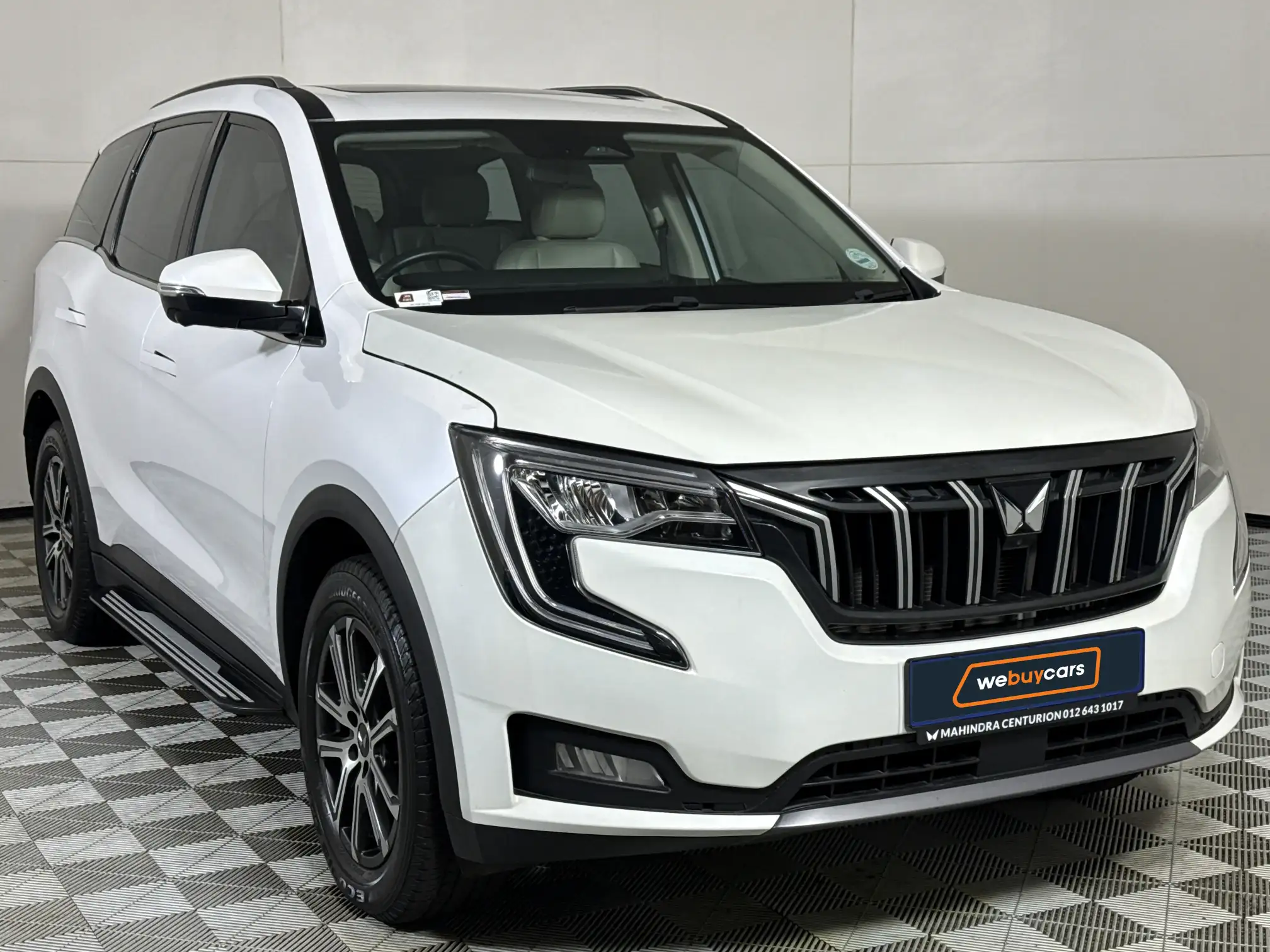 Mahindra XUV 700