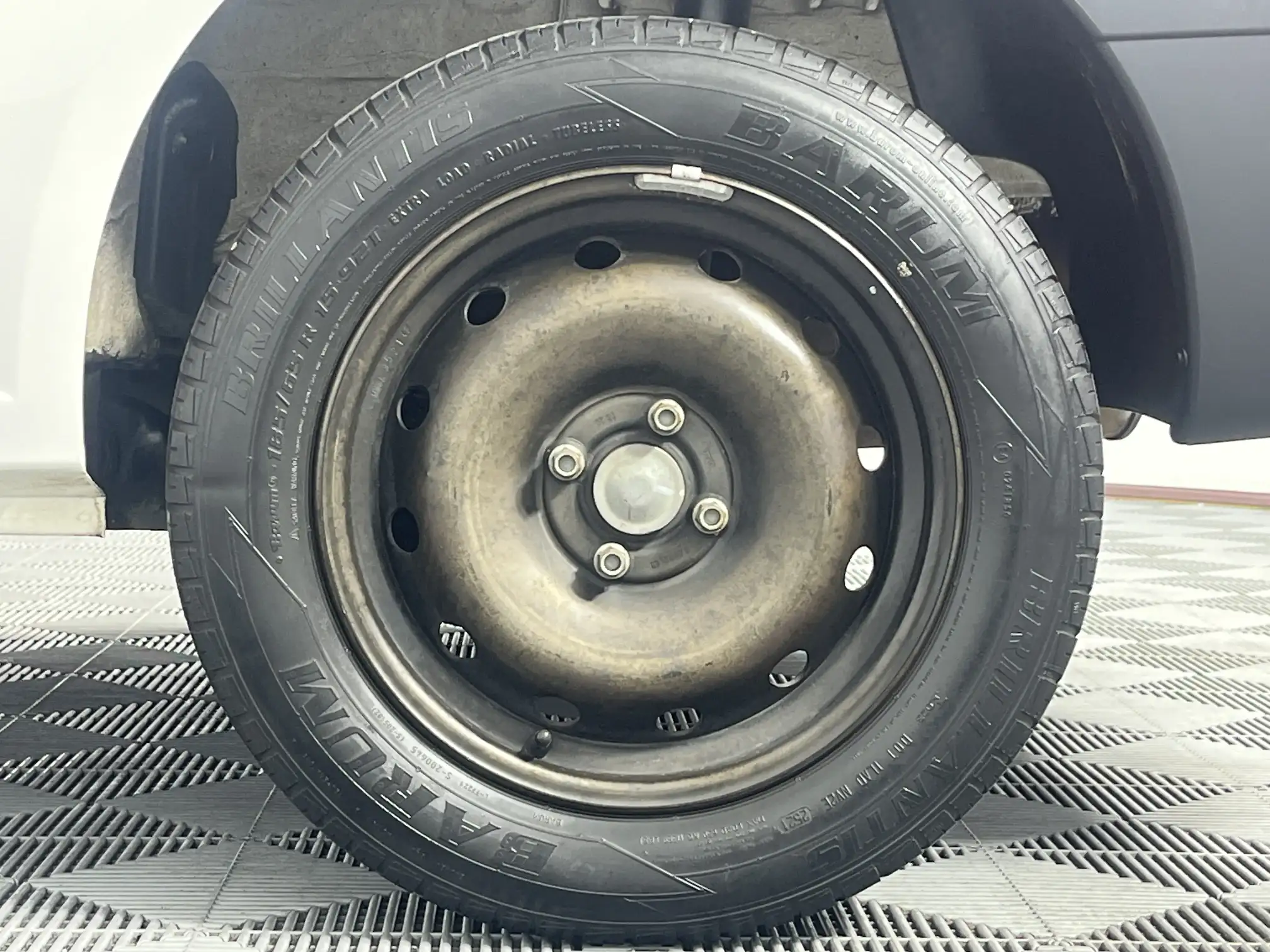 Nissan NP200