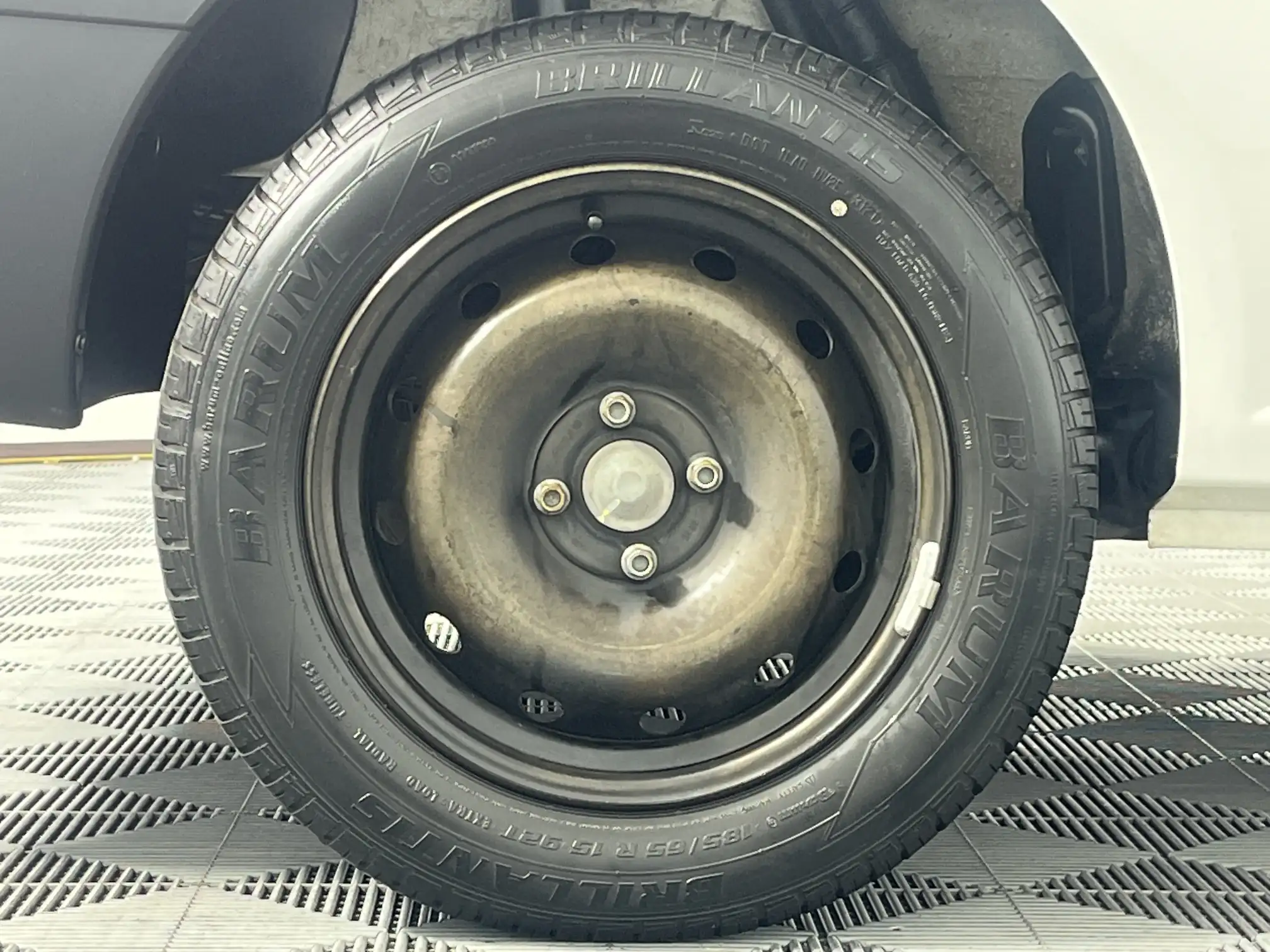 Nissan NP200